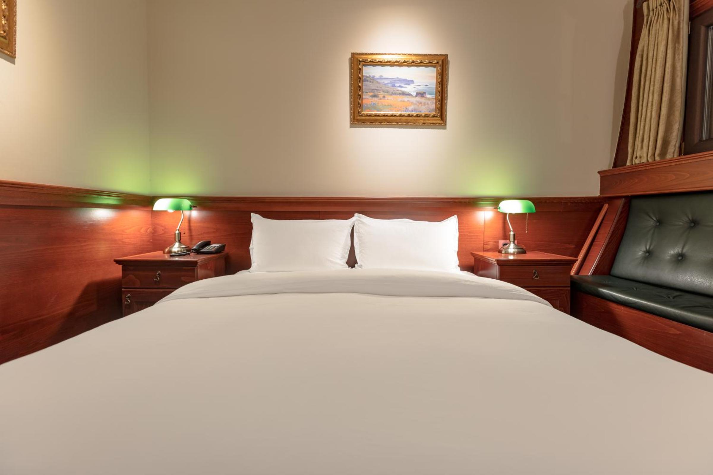 Comfort Double or Twin Room