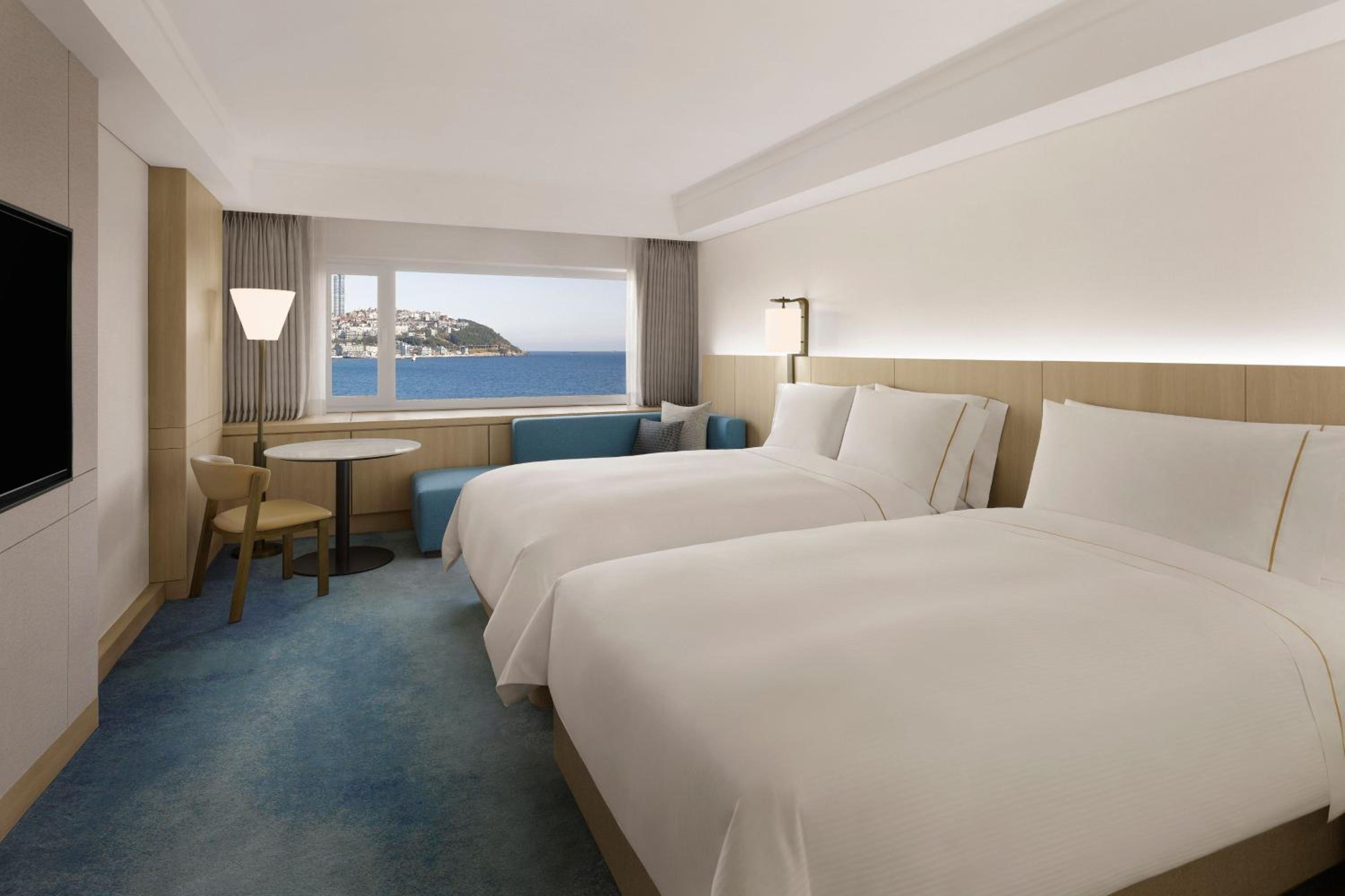 Deluxe Beach Family,  1 Queen and 1 Twin, Haeundae Beach view