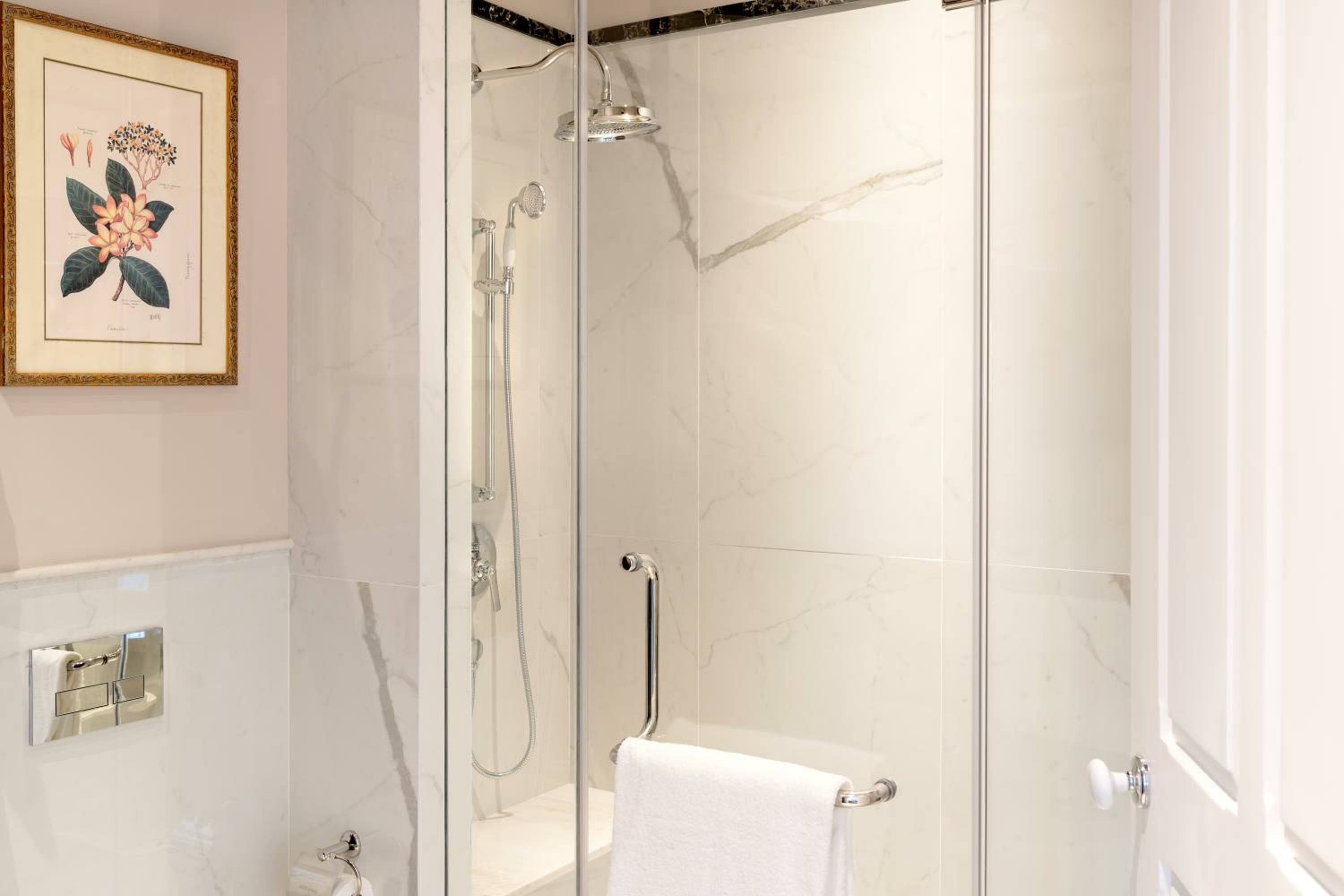 State Room King Bed with Garden View