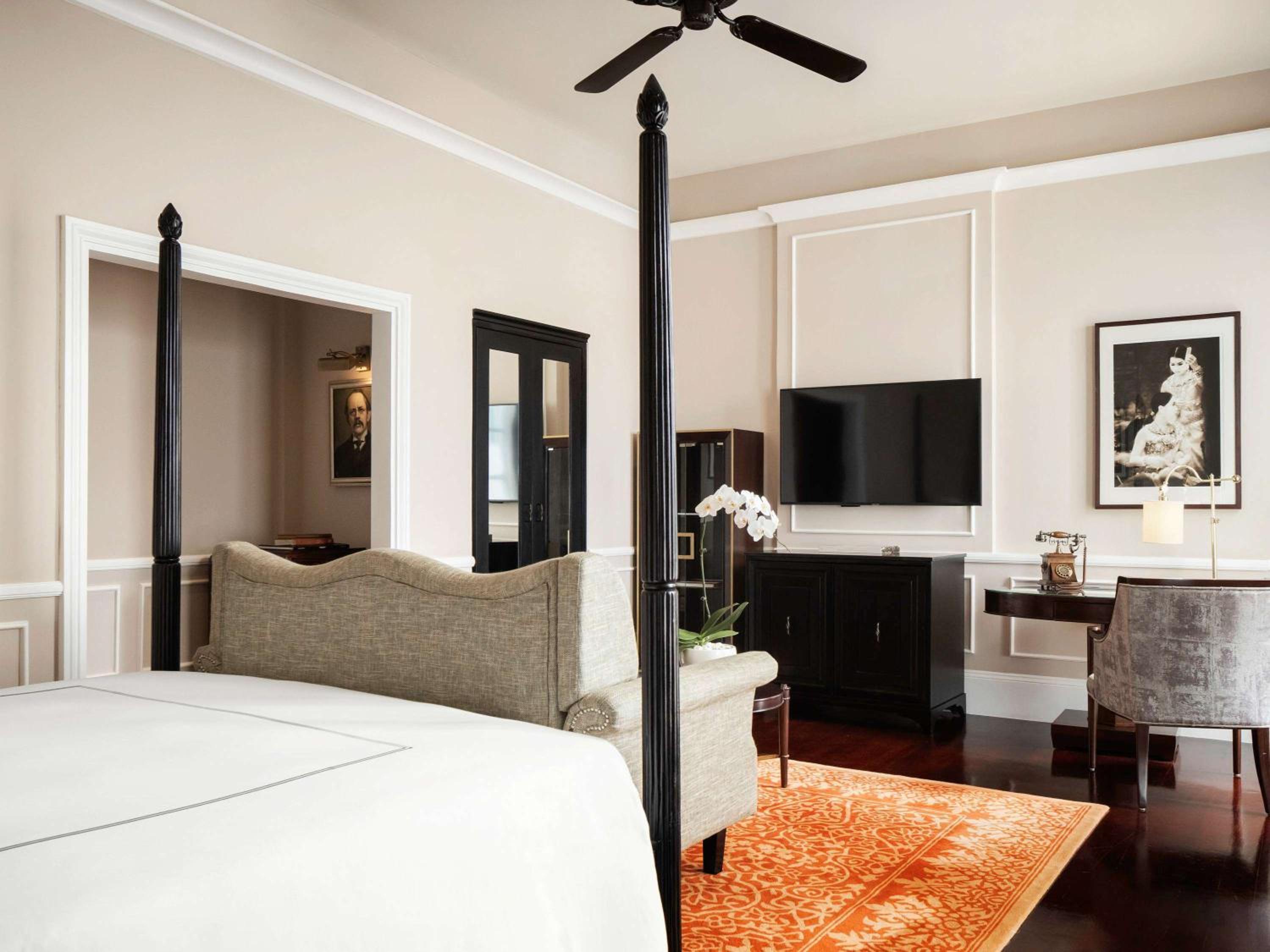 Personality King Suite