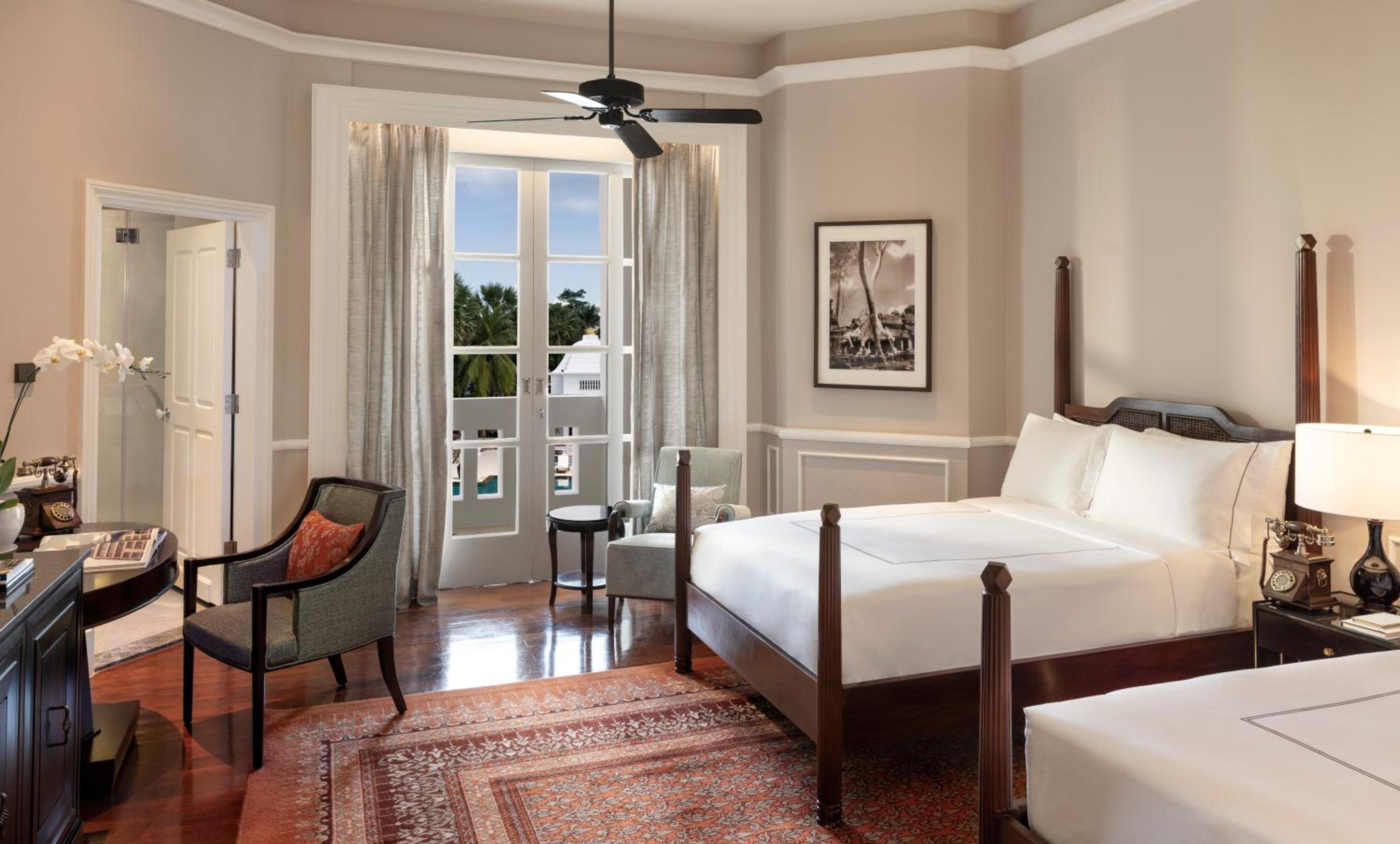 Landmark Room King Bed Garden View