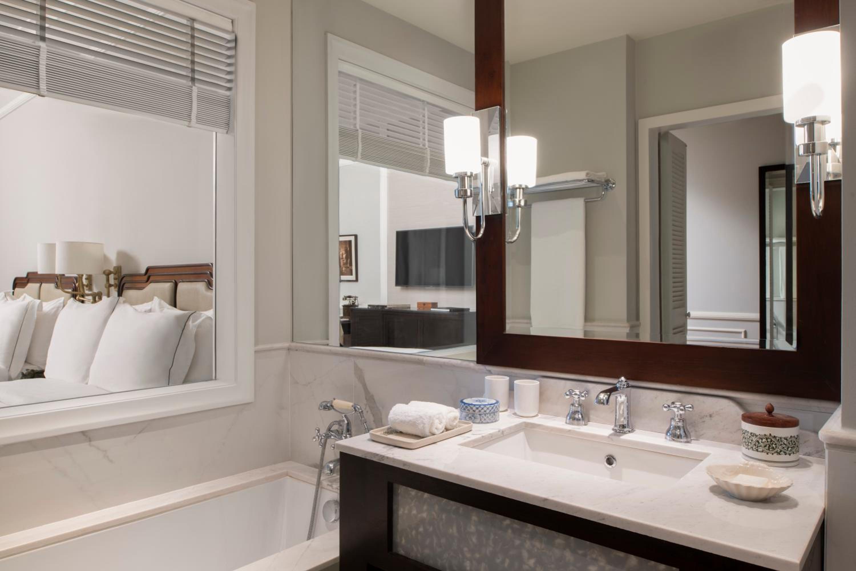 State Room King Bed with Garden View