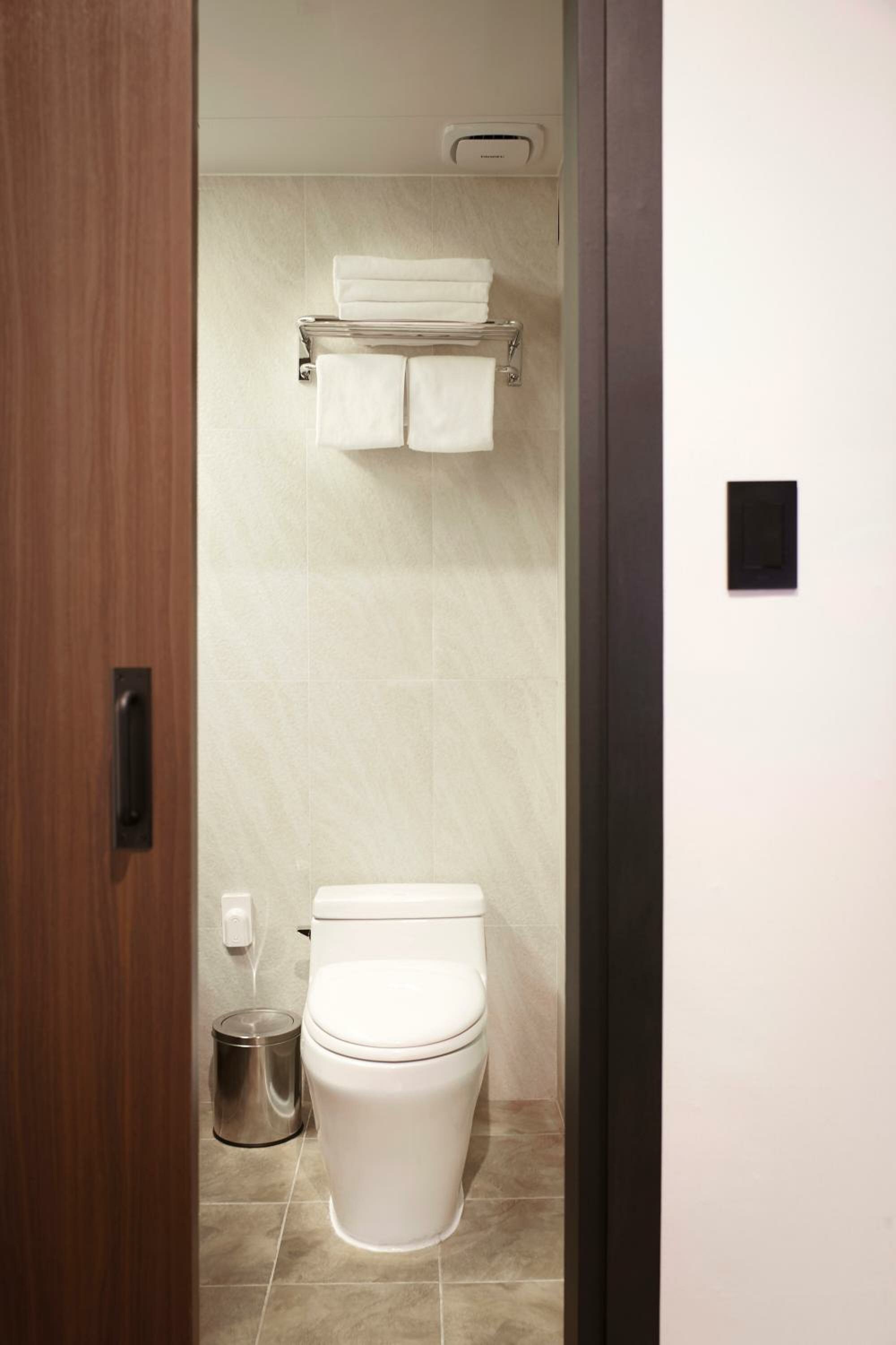 Economy Twin Room