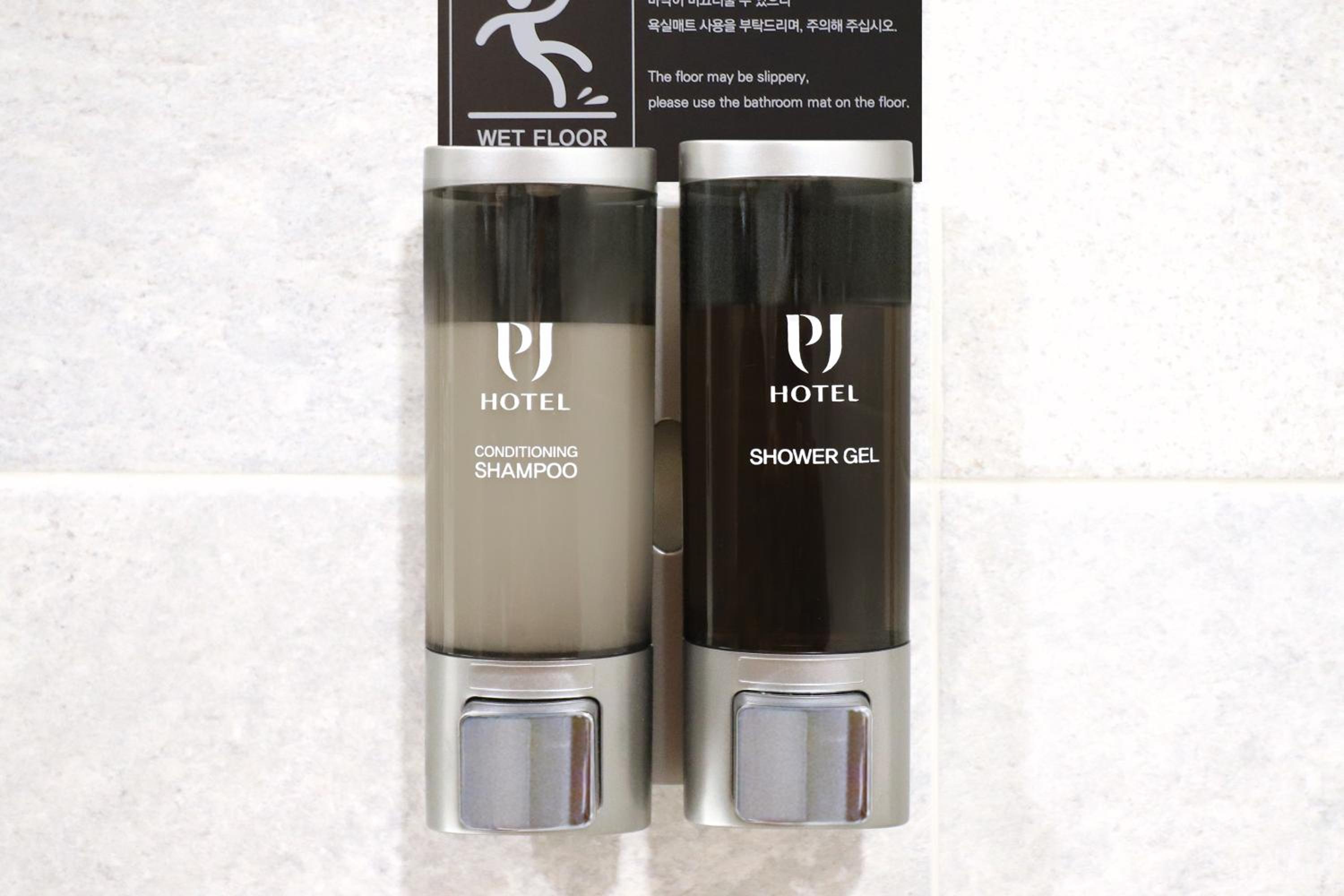  Standard Twin Room with Terrace