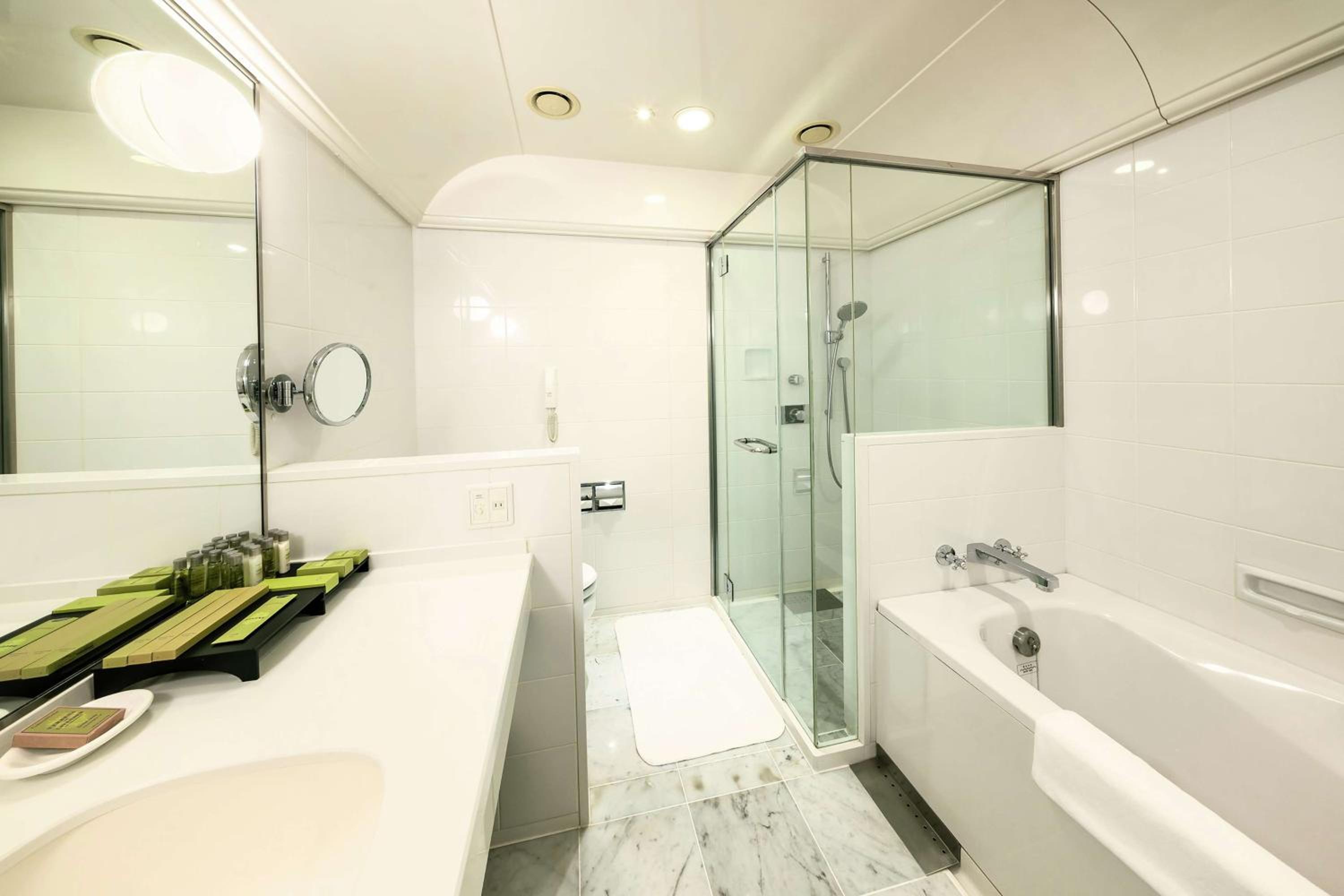 Executive Deluxe Triple Room