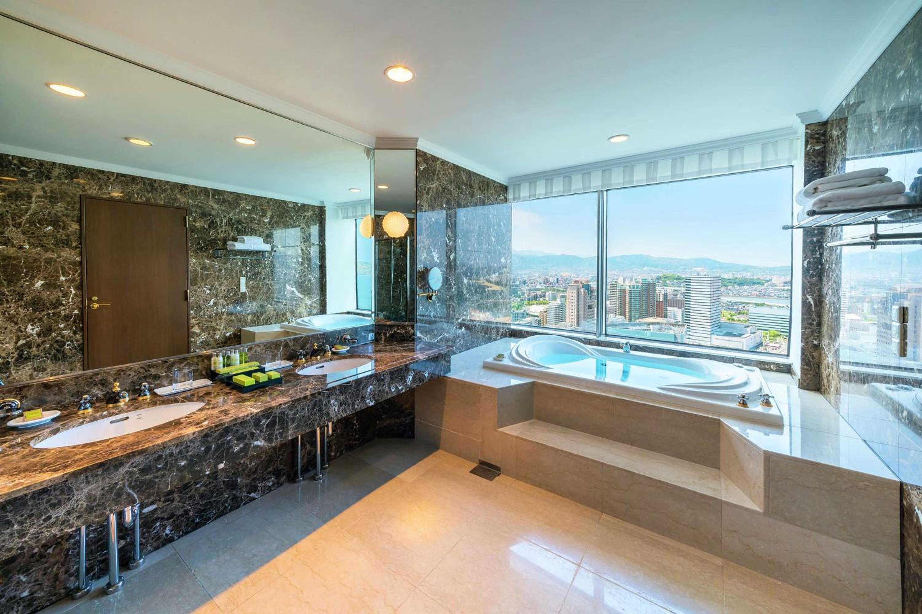 Executive Deluxe Twin Suite