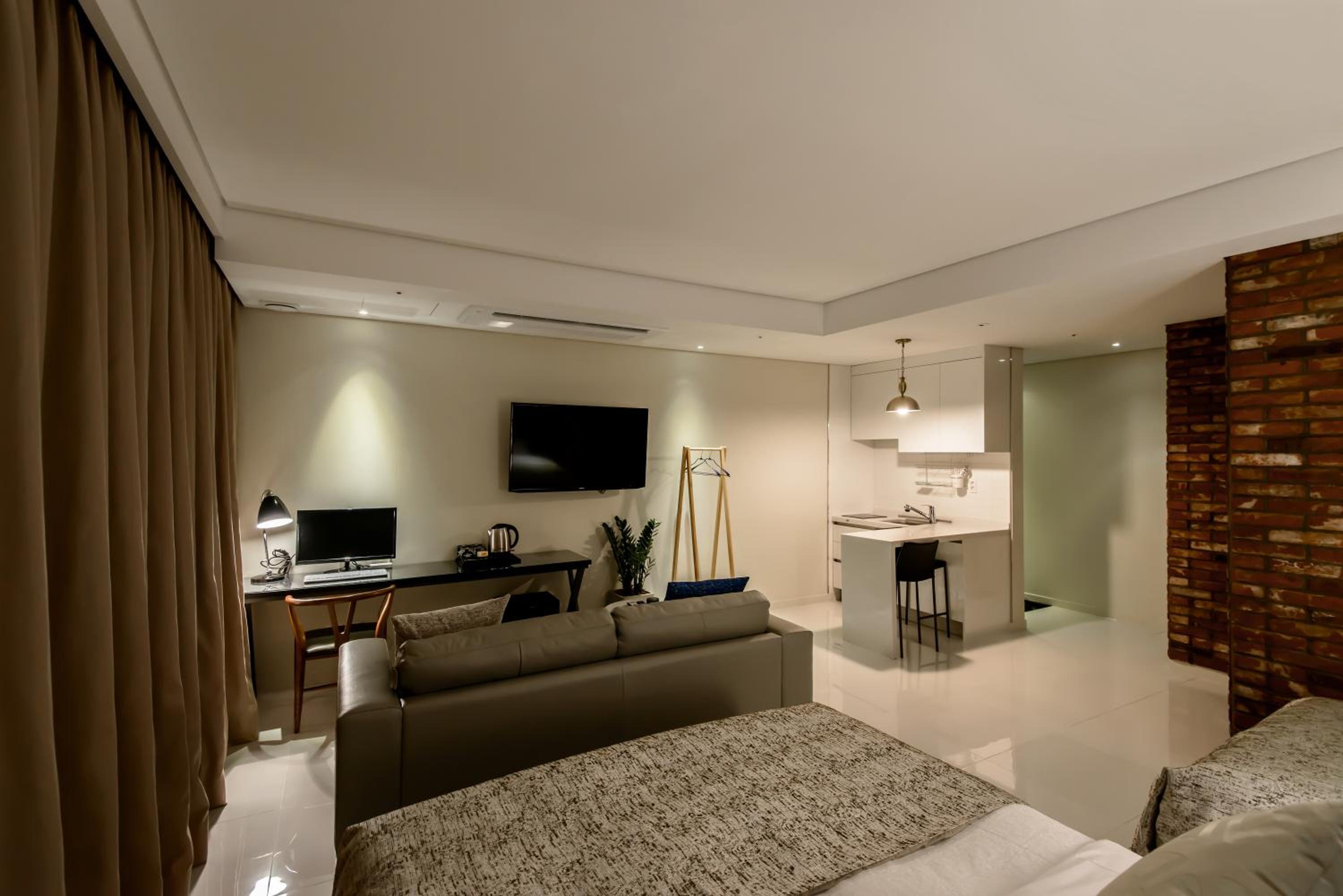 Premier Twin Room