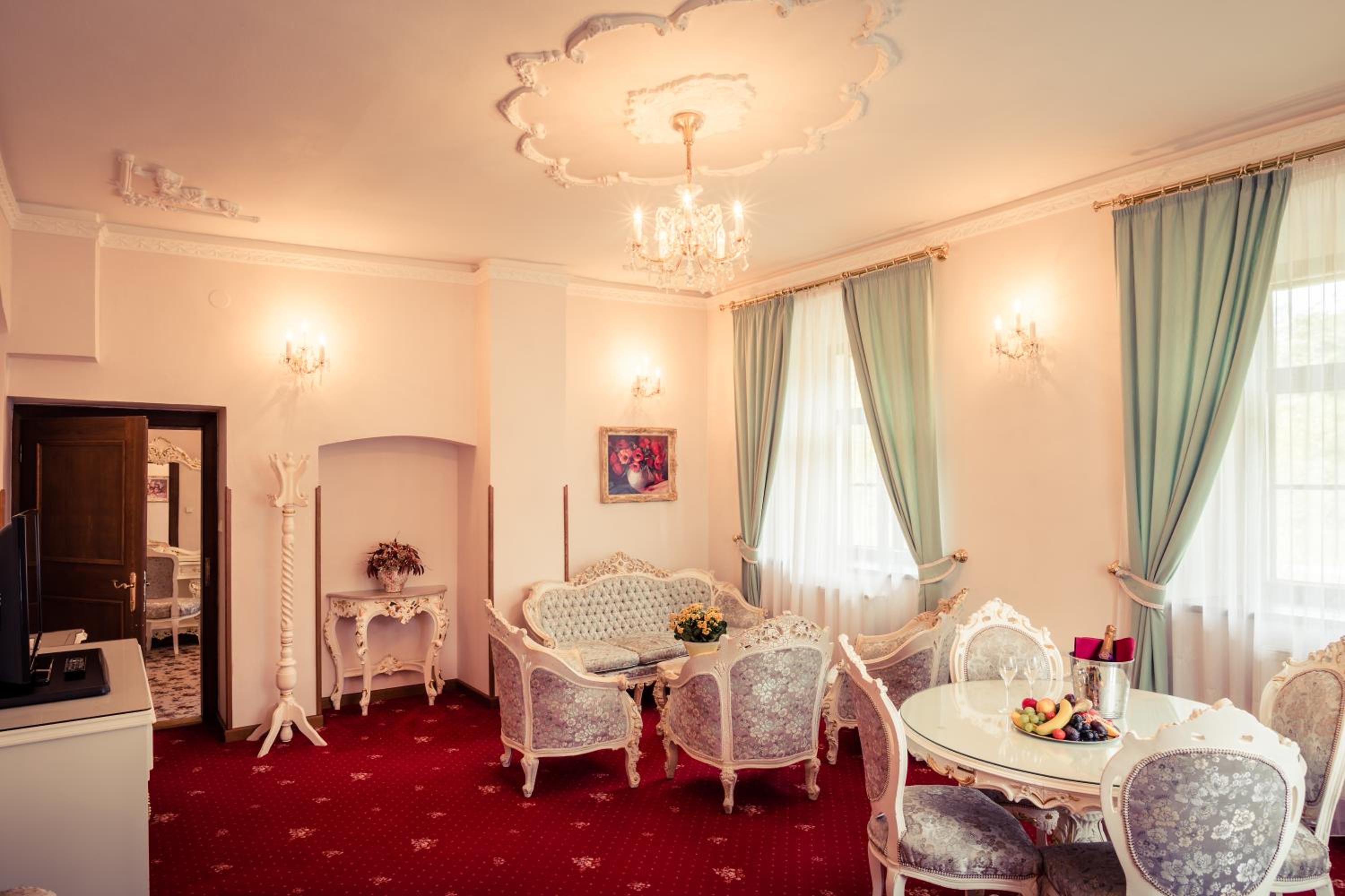 Royal Suite - Garden View