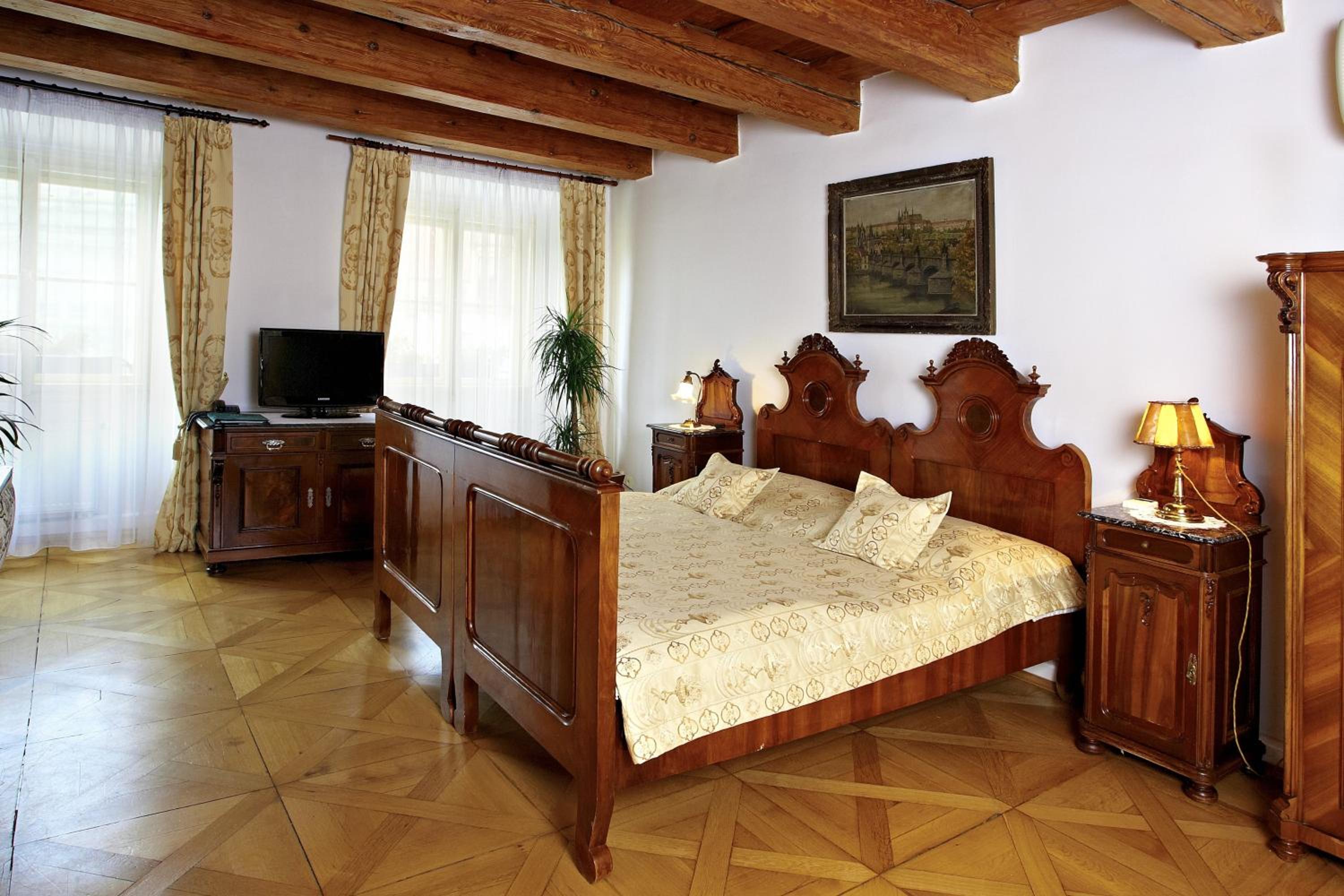 Deluxe Double Room with View