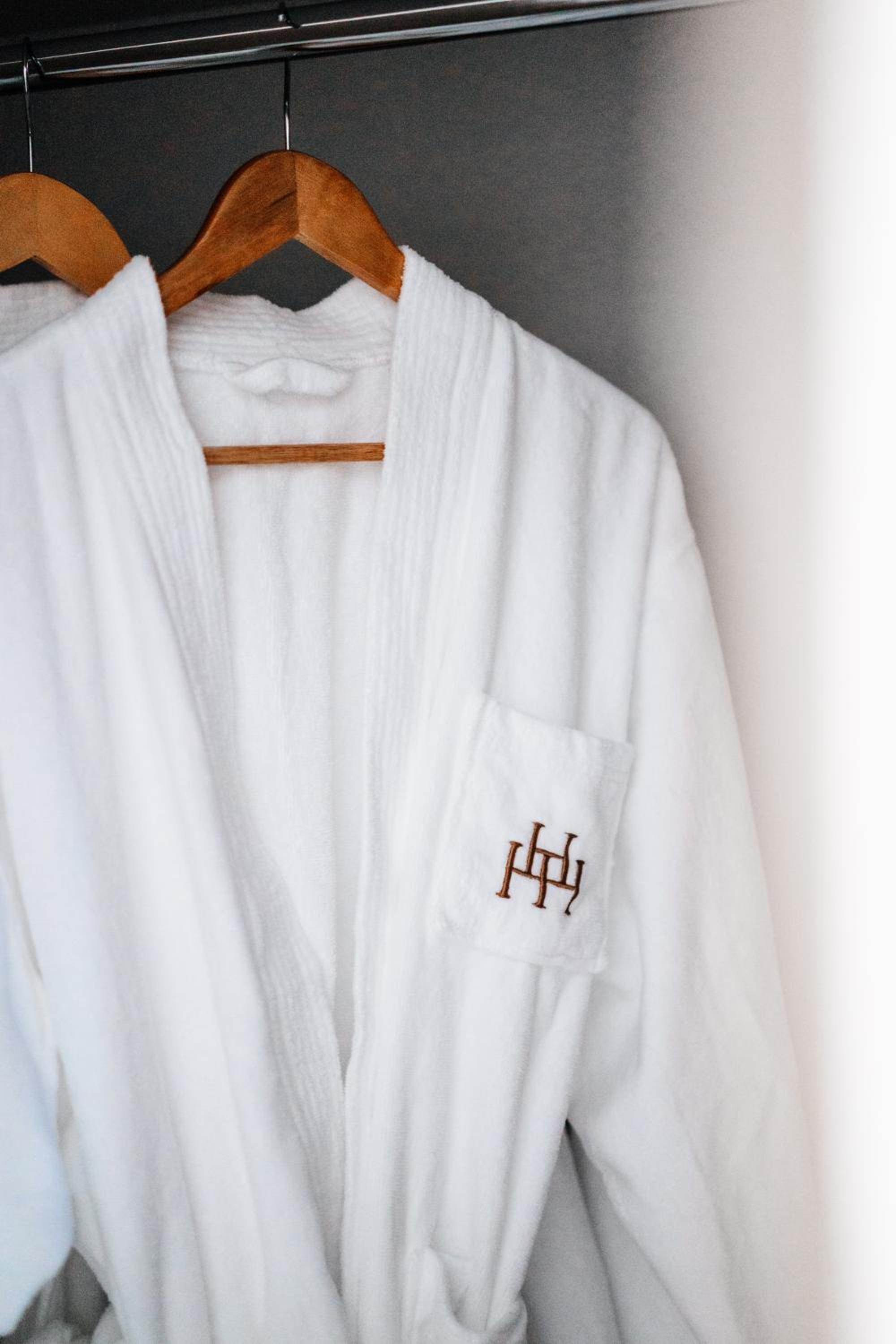 Junior Sea View Suite with Jacuzzi