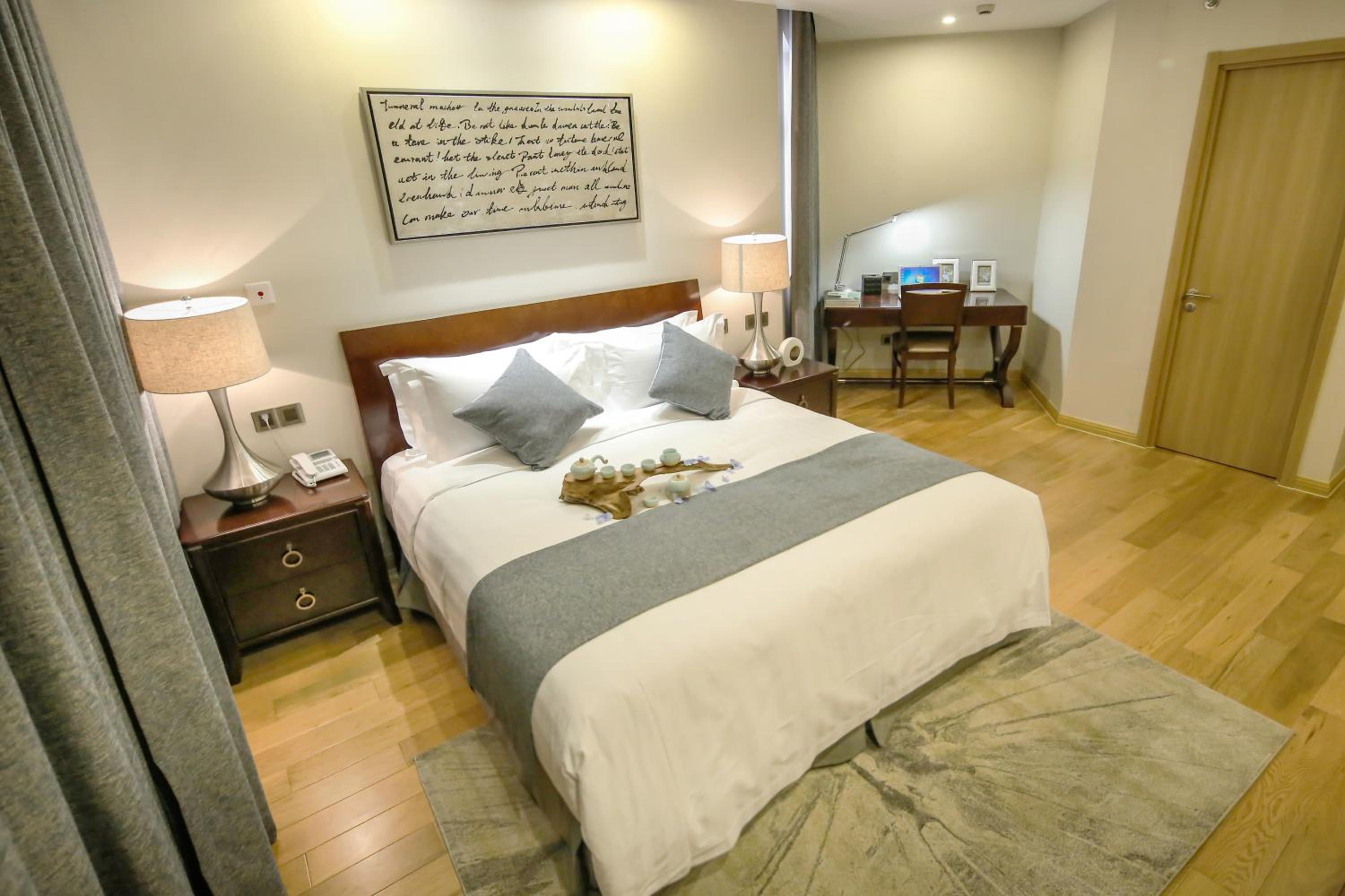 One Bedroom Deluxe Suite