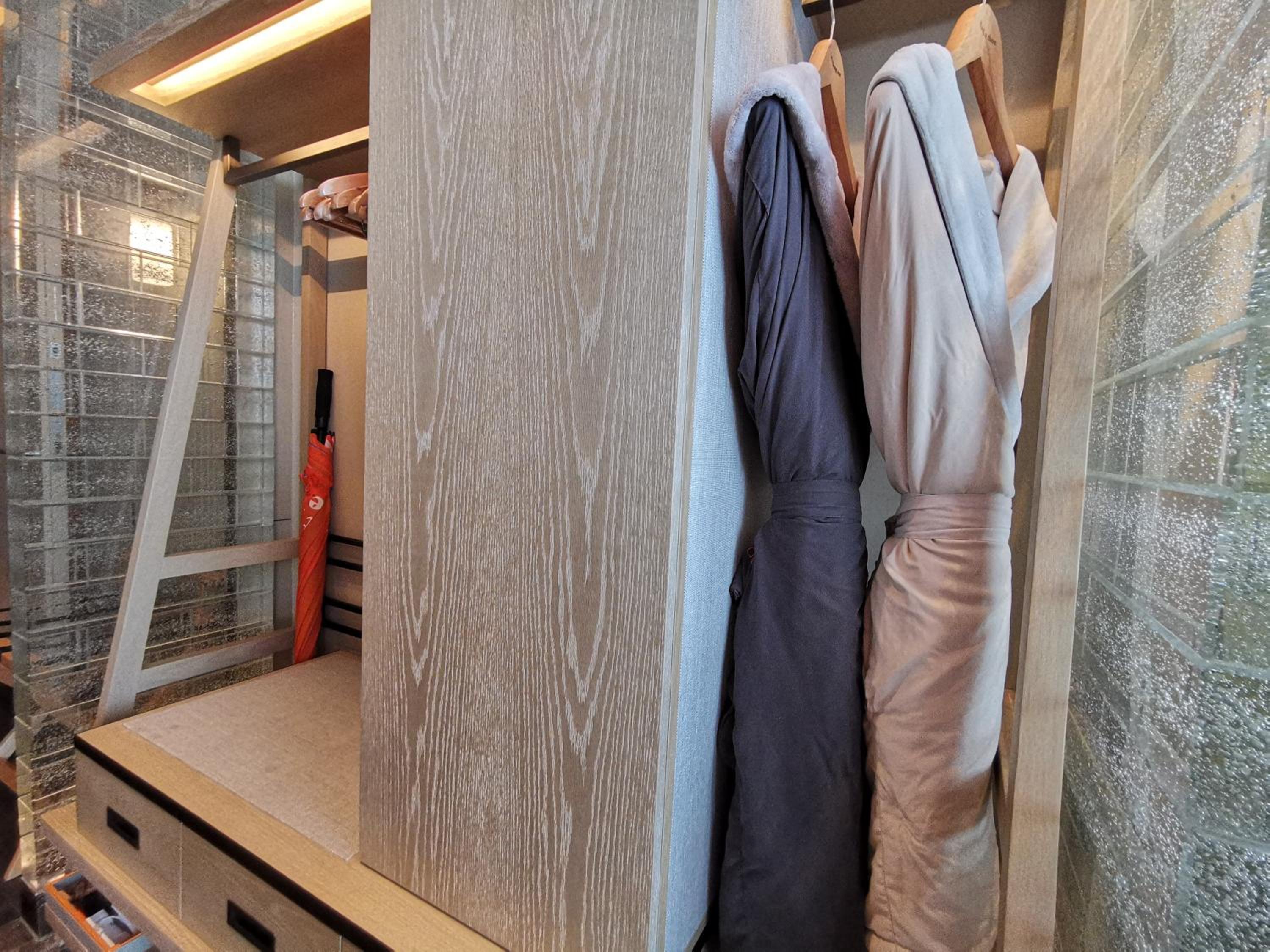 Deluxe King Room with Park View