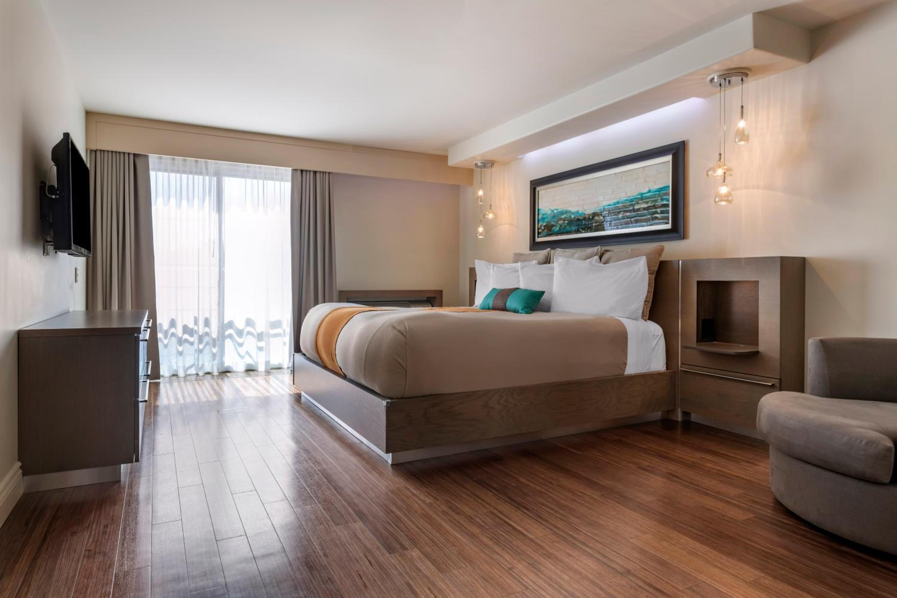 King Room - Non-Smoking