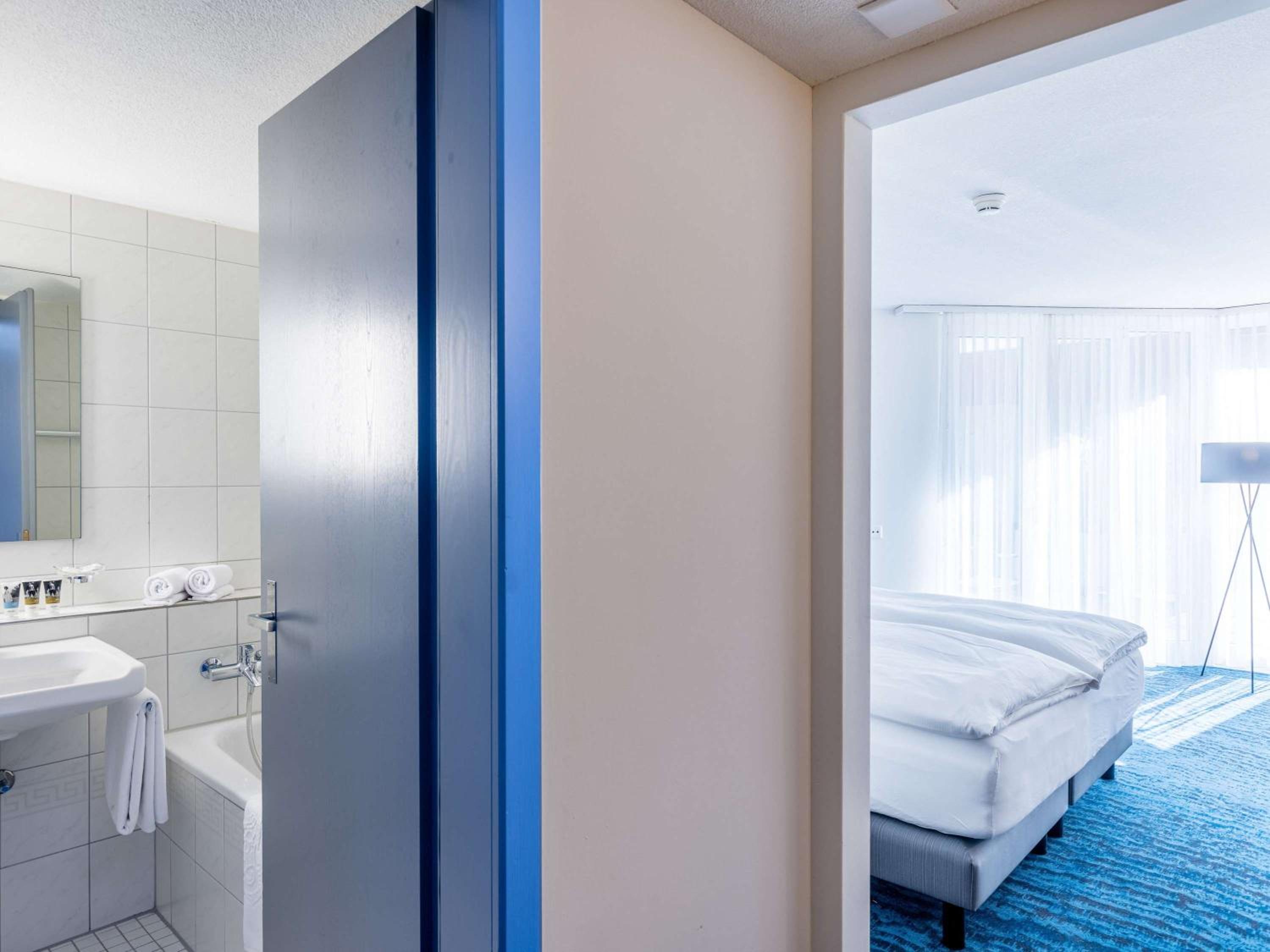 Standard Family Suite