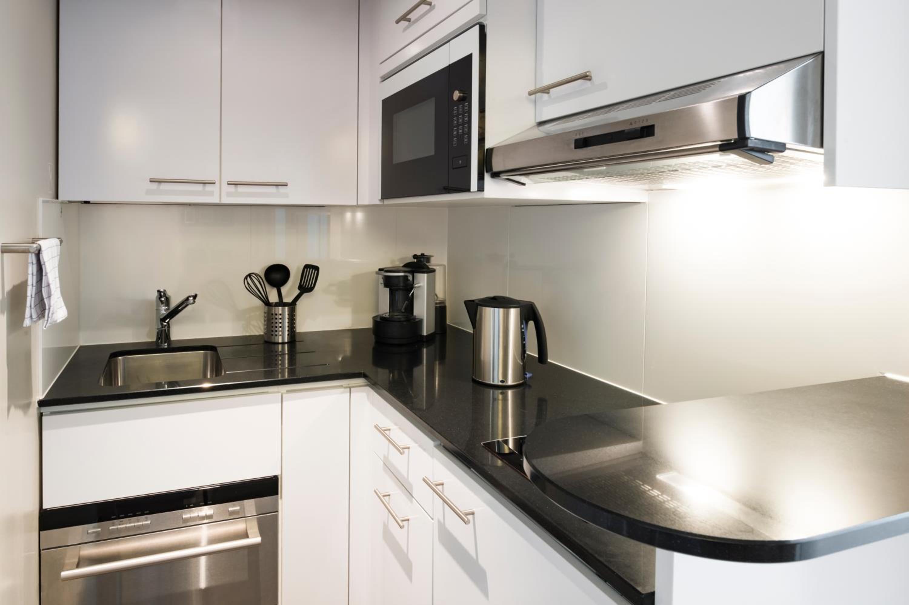 One-Bedroom Apartment (4 Adults)