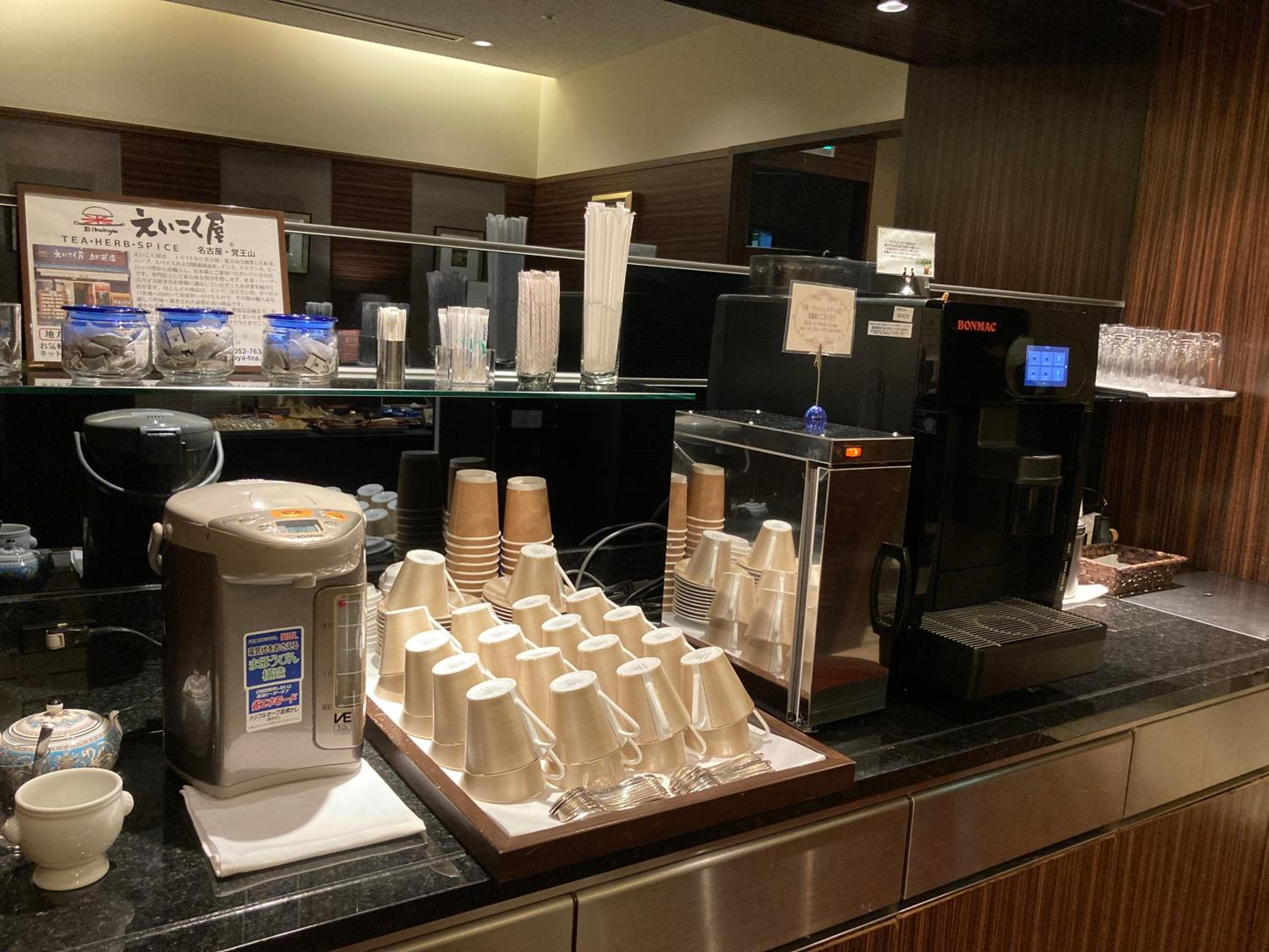 Corner Suite Double Room - Non-Smoking