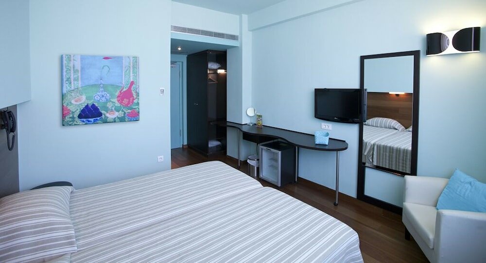 Deluxe Room (Acropolis View)