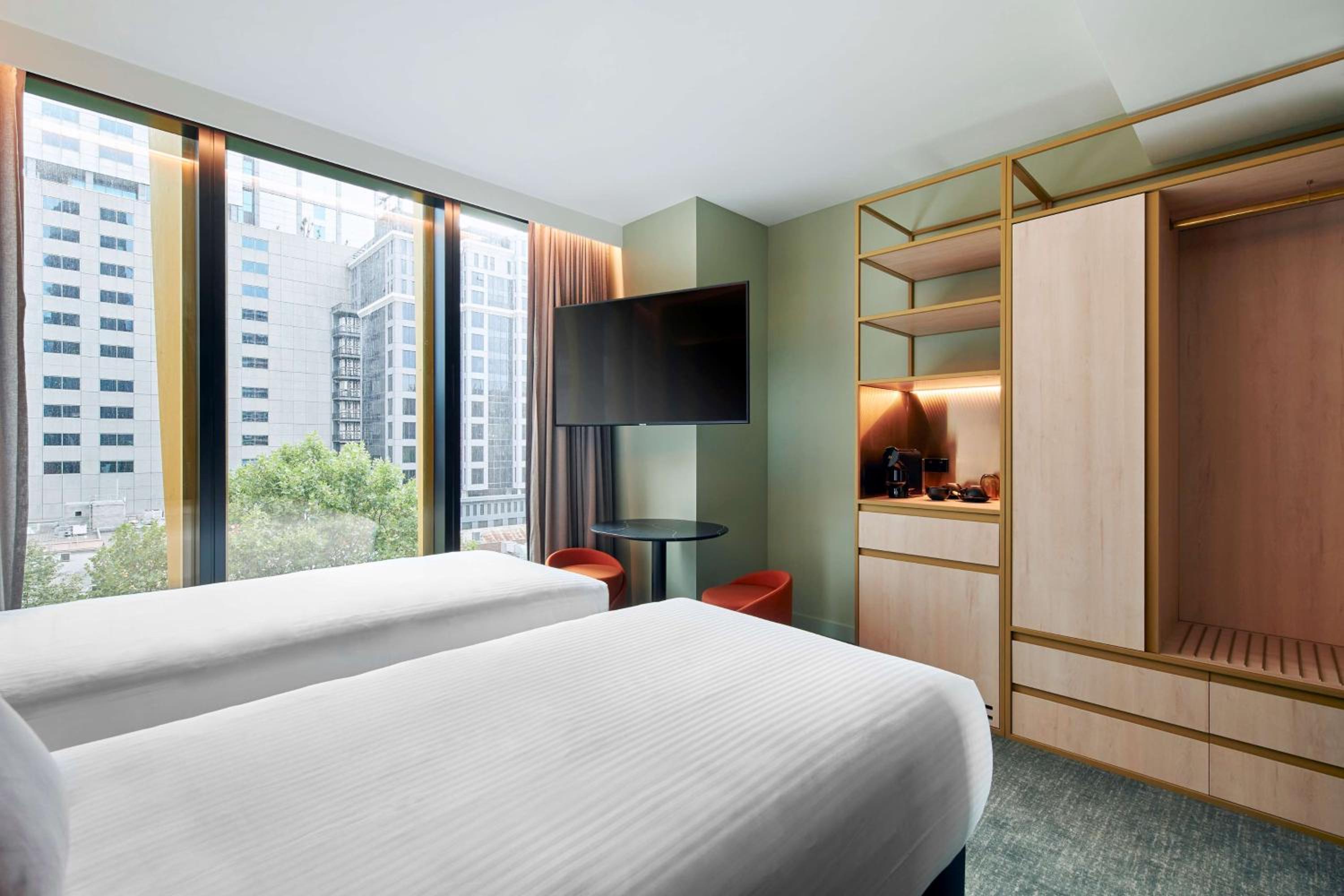 Quincy Plus Queen or Twin