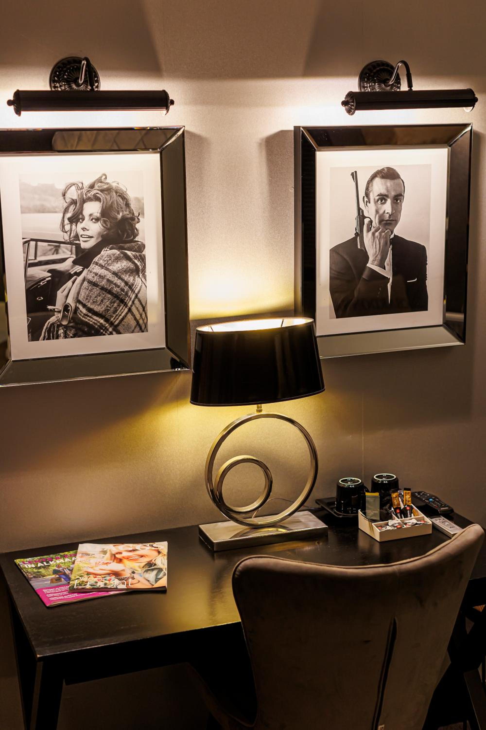 Inside Deluxe Room (without daylight)