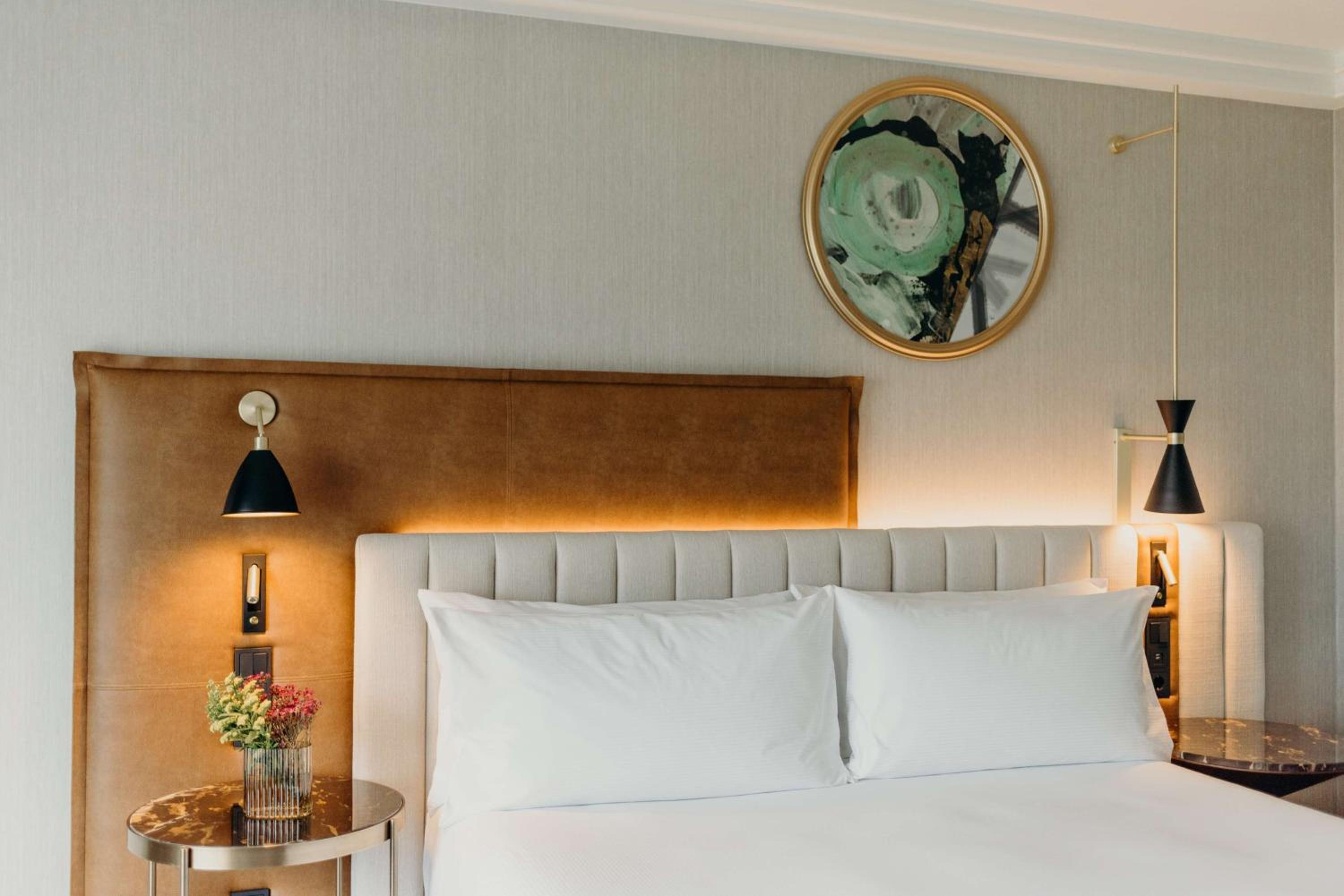 Connecting Executive Family Room