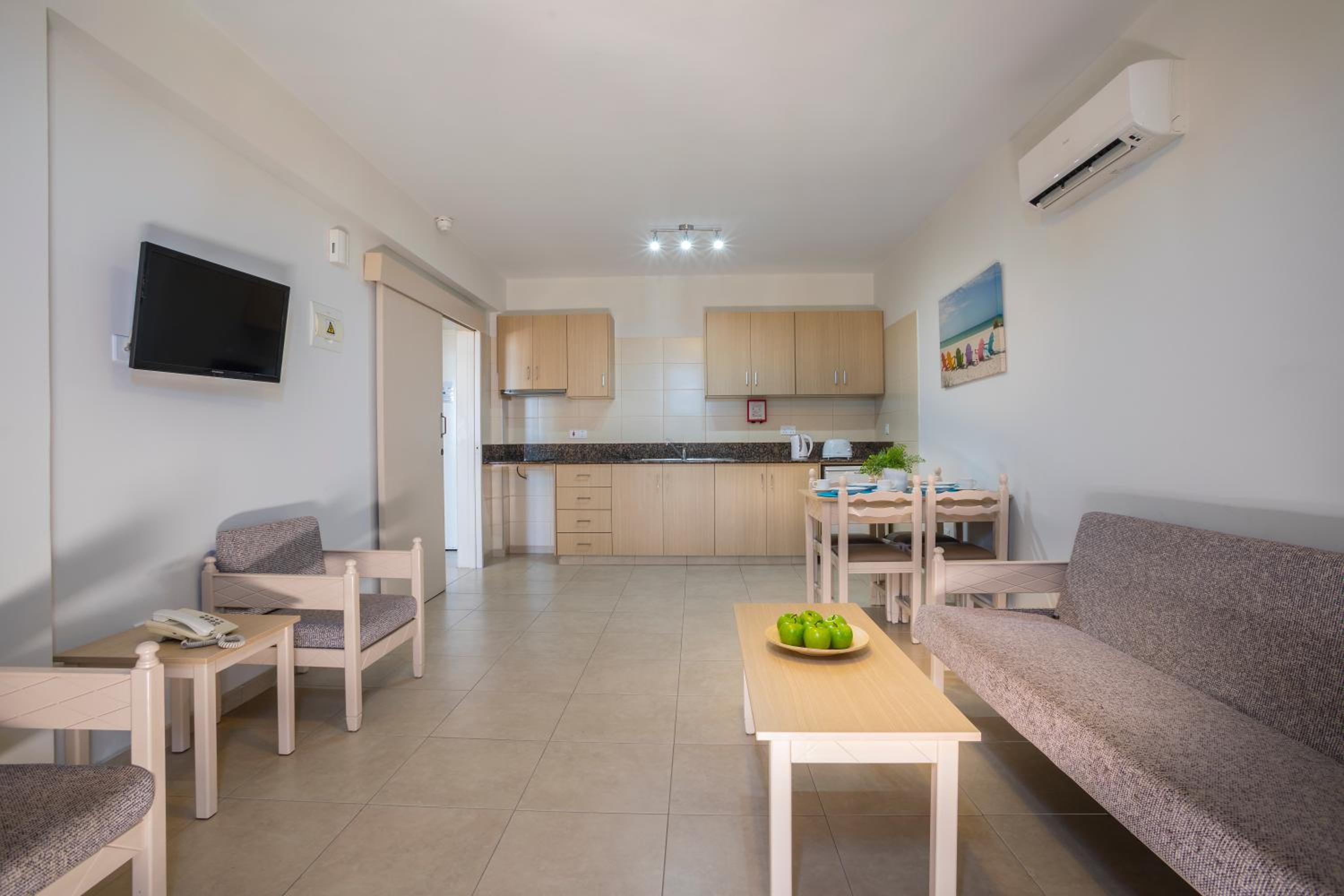 One-Bedroom Apartment