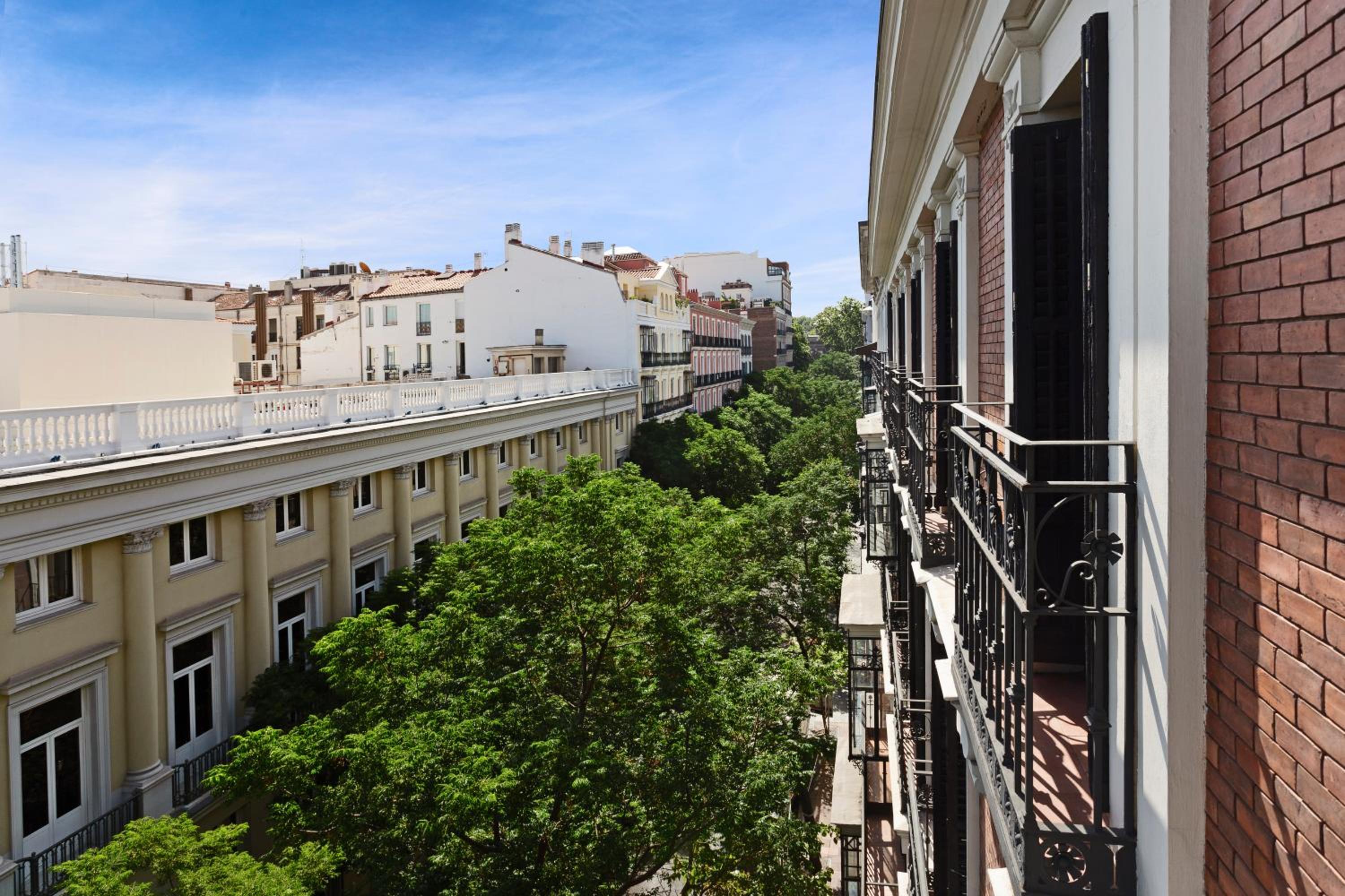 Executive Double or Twin Room with Balcony