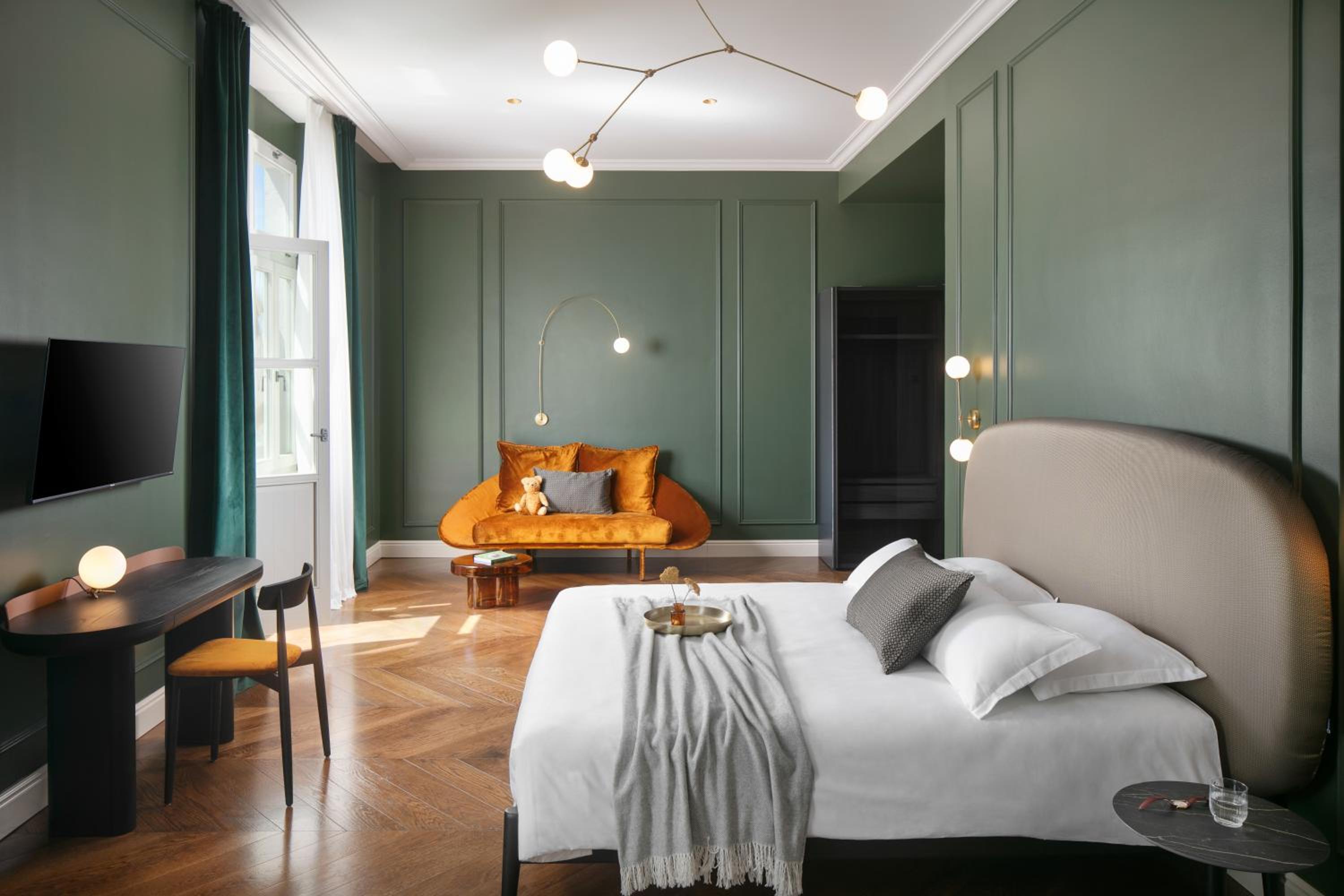 Deluxe Double Room with Balcony - Annex Building