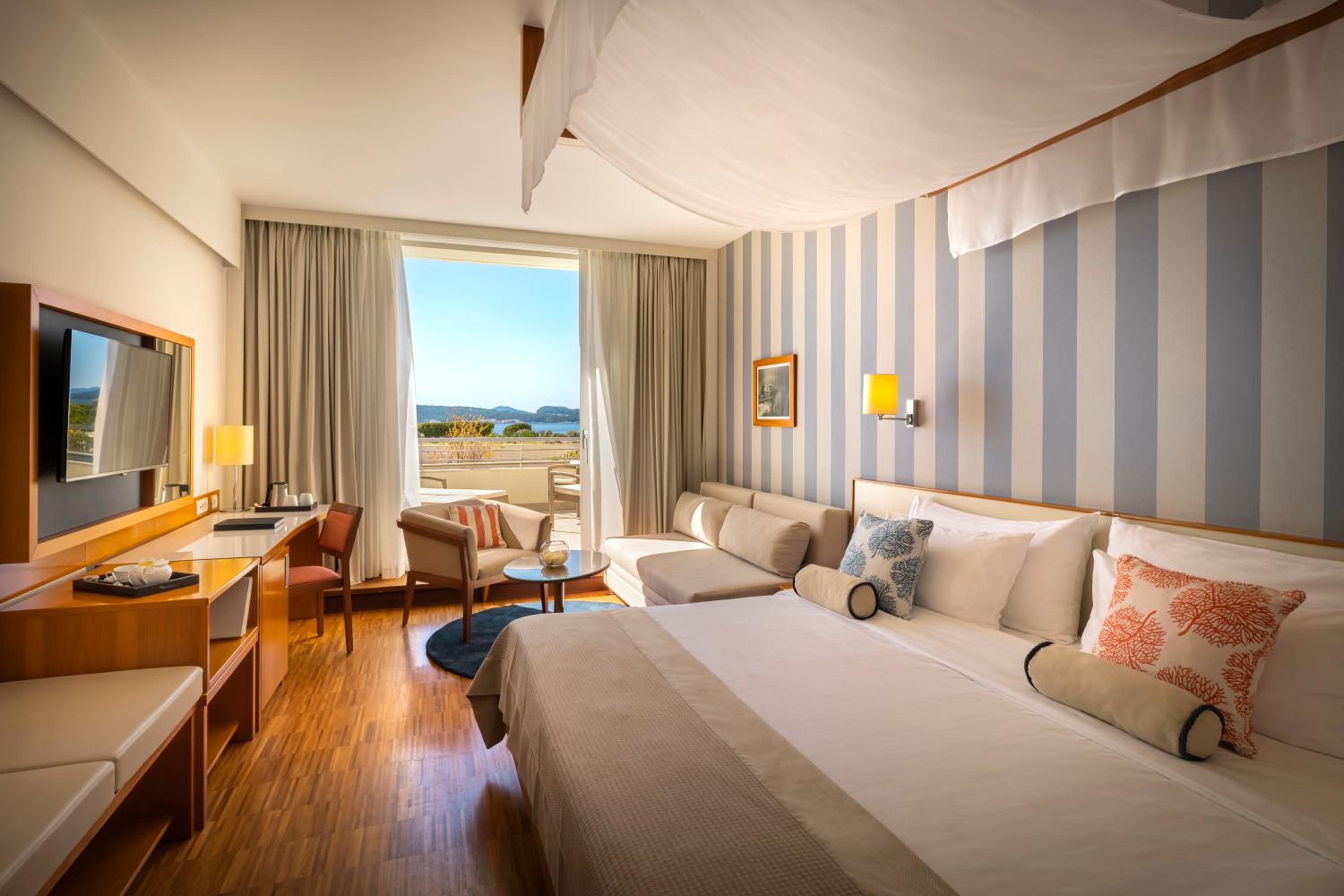 Room for 2+1 Seaview