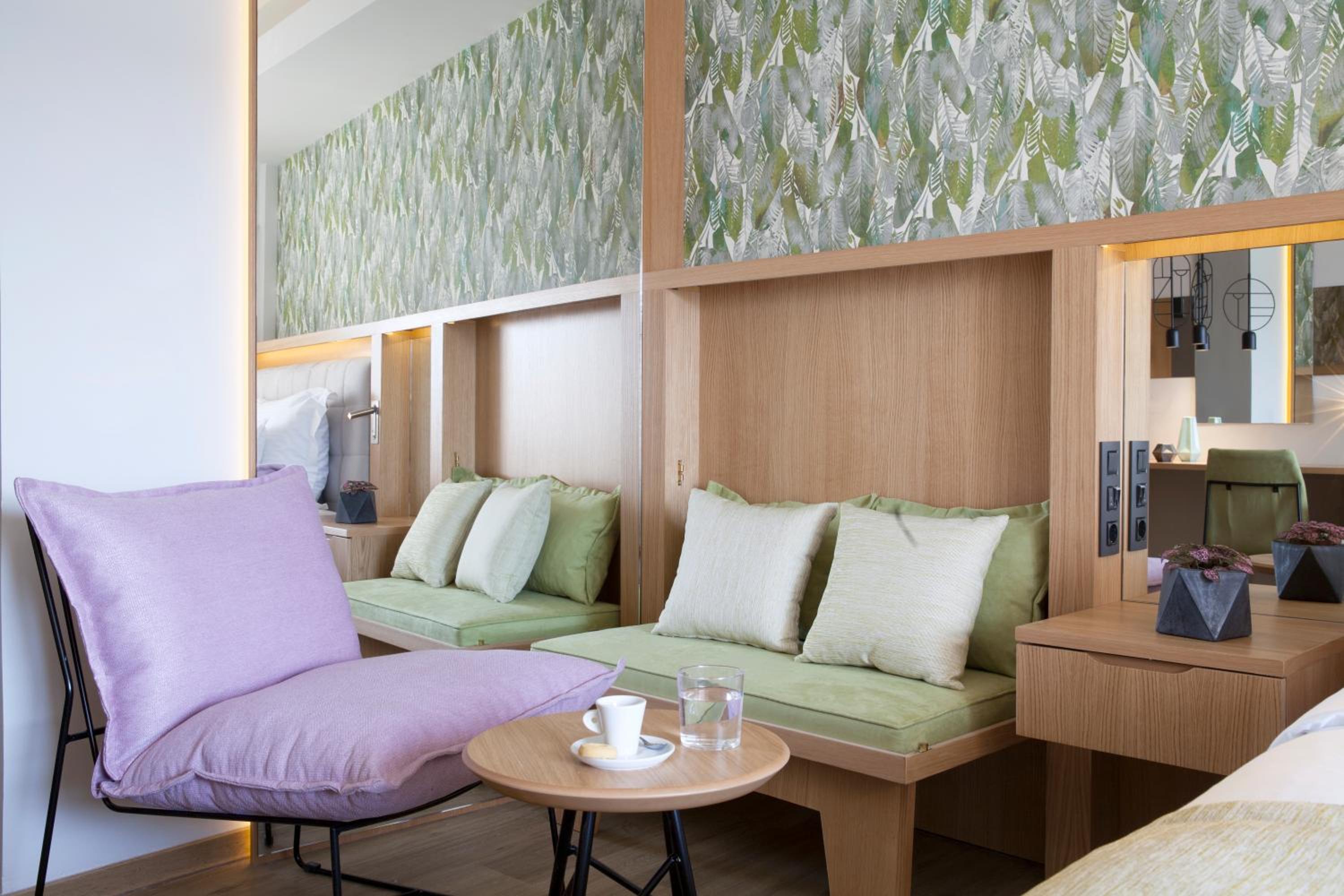 Deluxe Room with Sea View