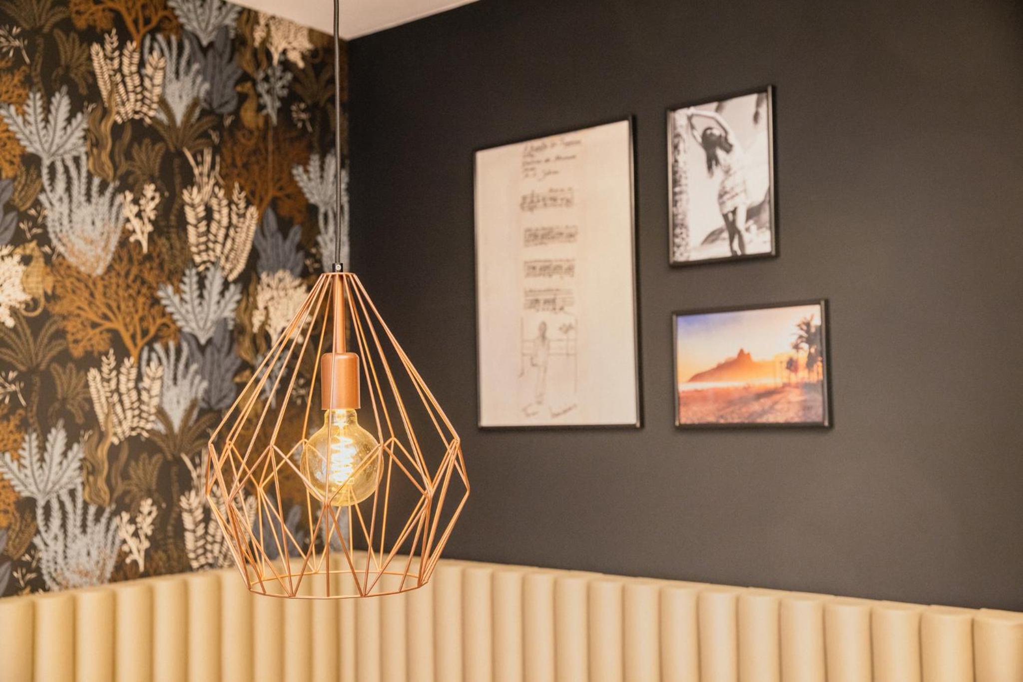 Queen Studio