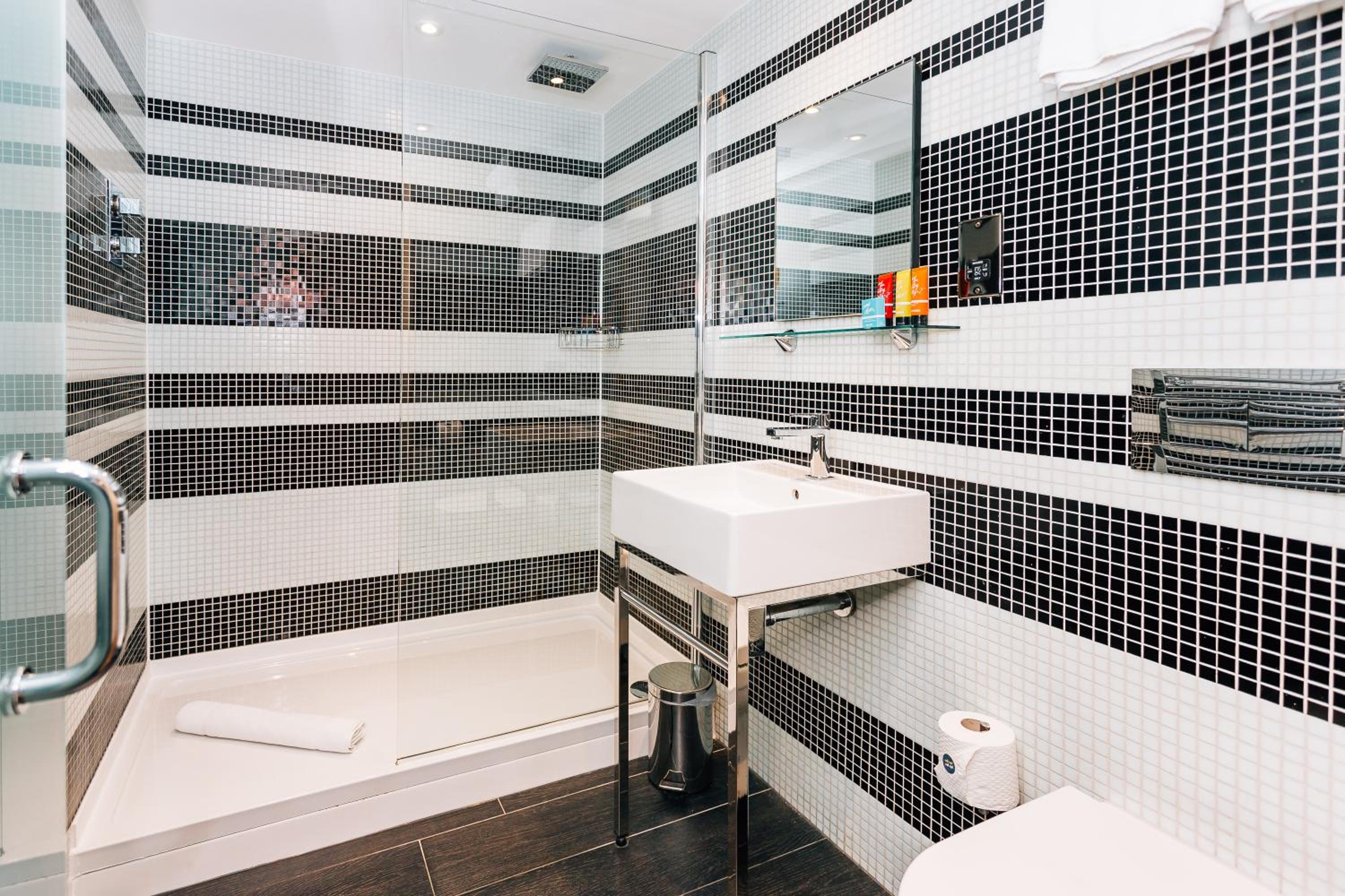 Medium Double or Twin Room