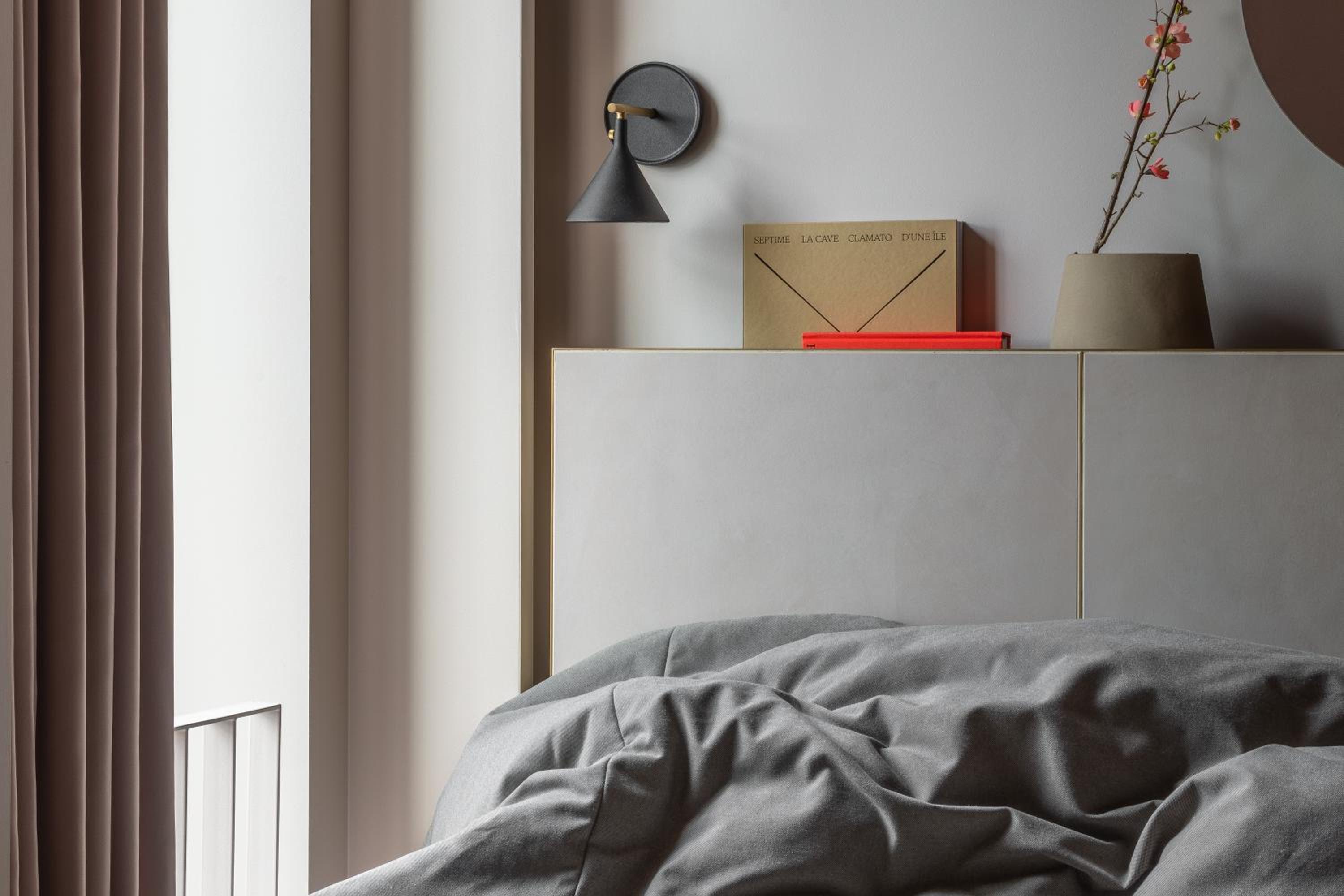 Locke Studio - Adaptable