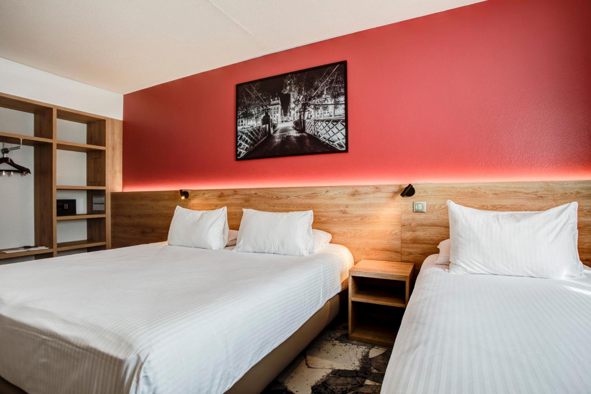Triple Room (3 Adults)