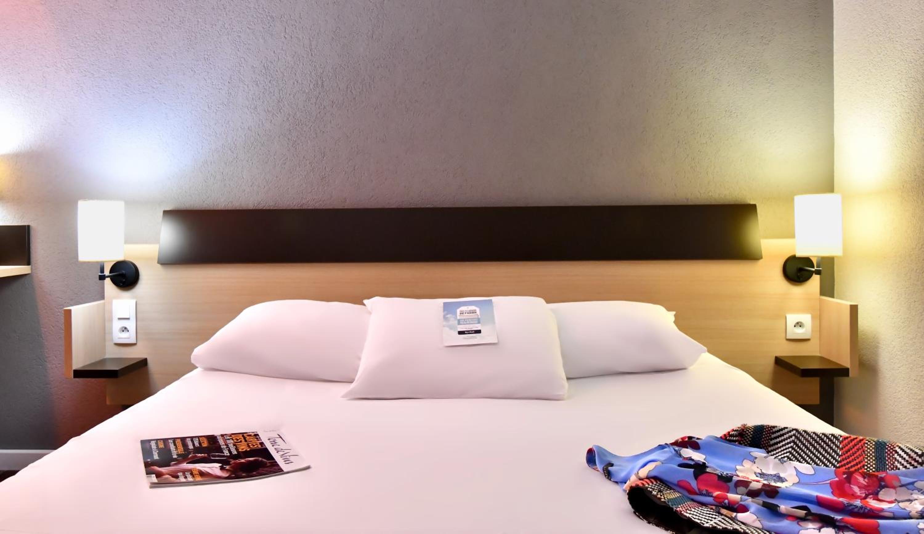 Double Room with 1 Double Bed