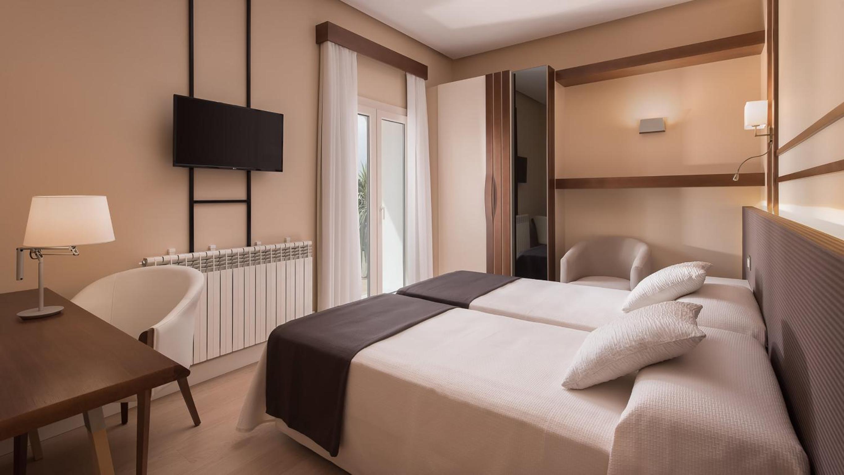 Deluxe Double Room with Balcony