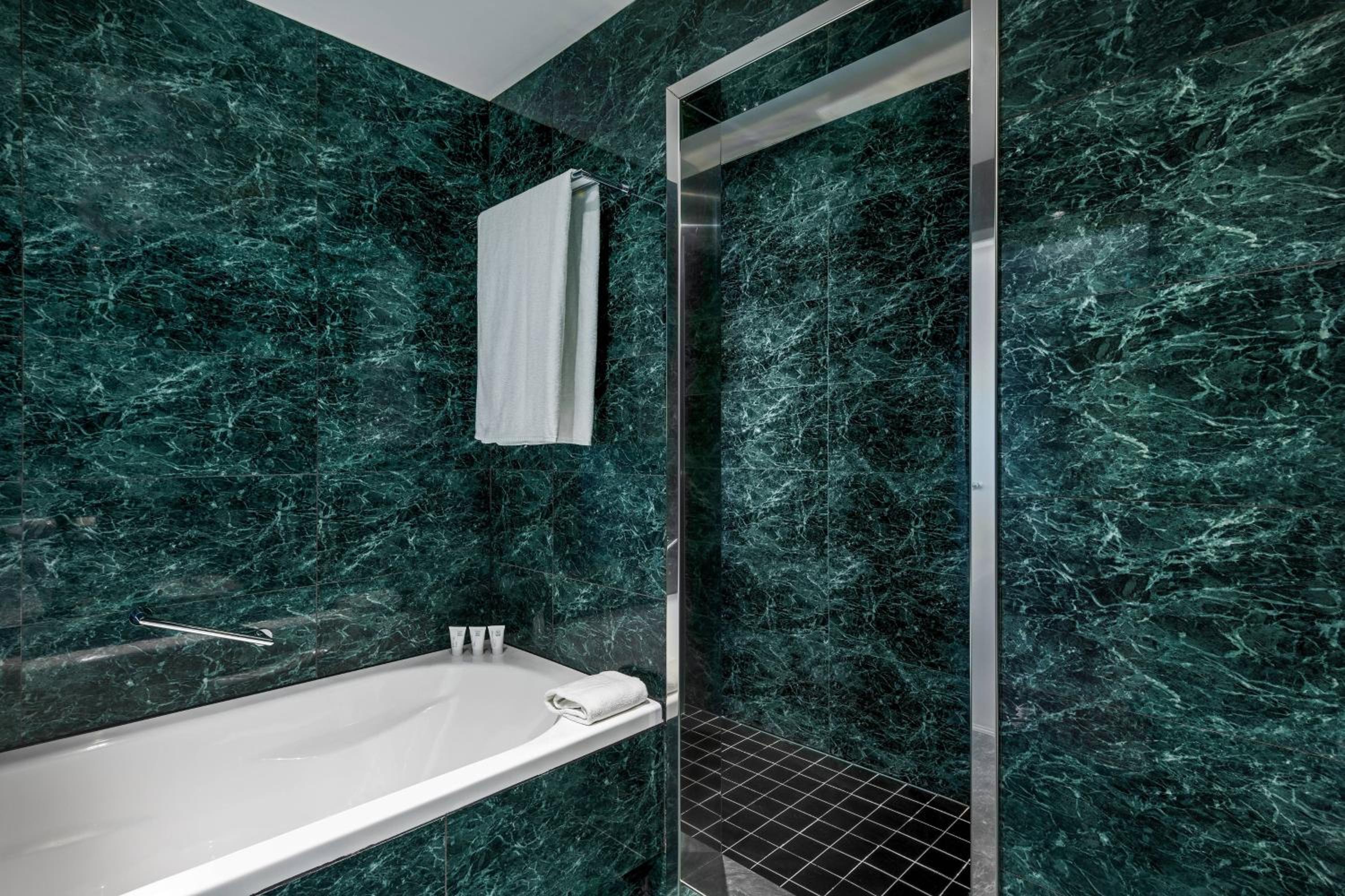 Junior Suite High Floor With King Bed