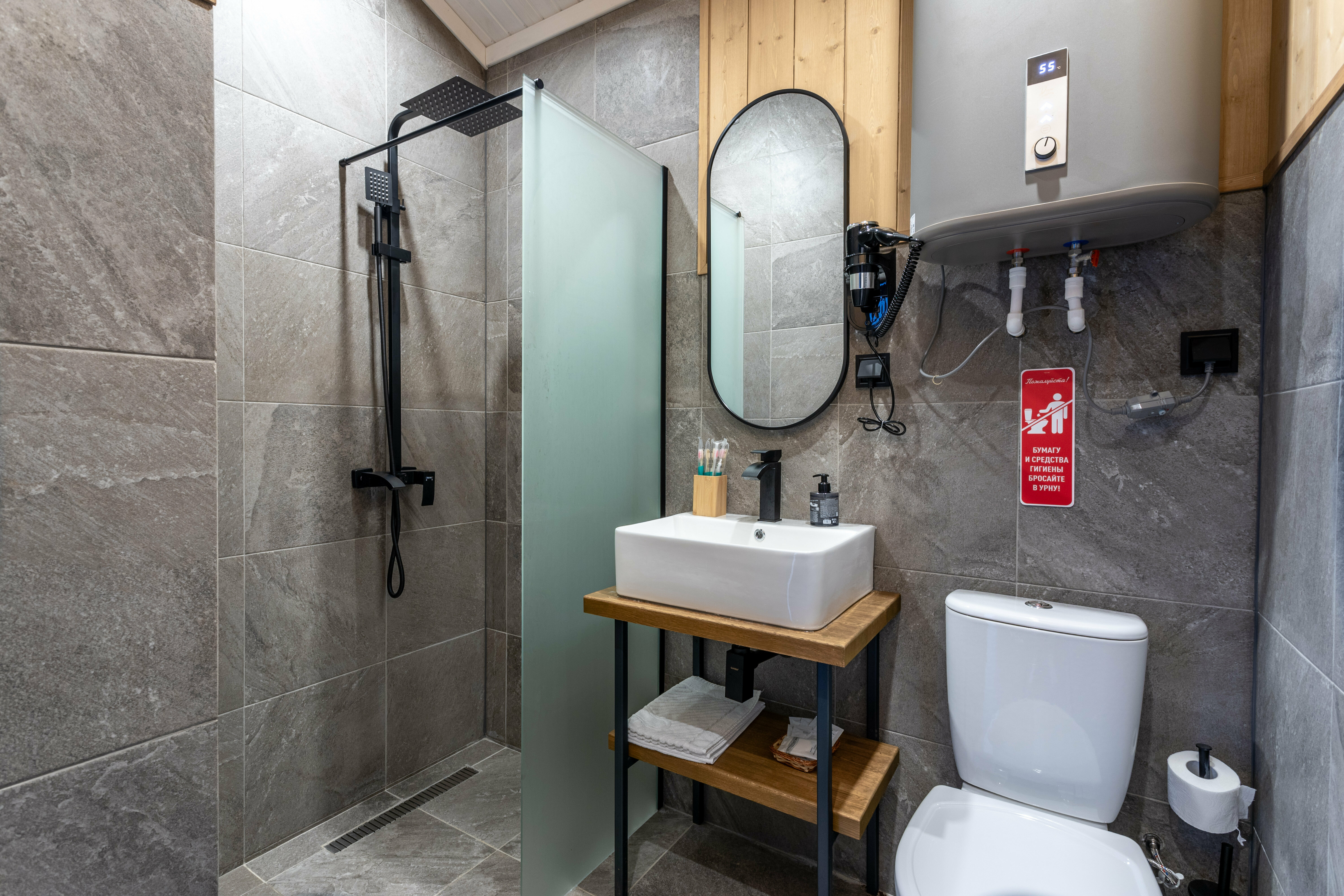 Дом у озера с сауной