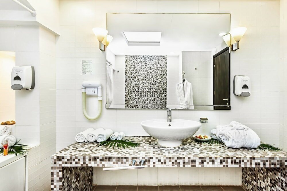 Deluxe Suite, Sea View