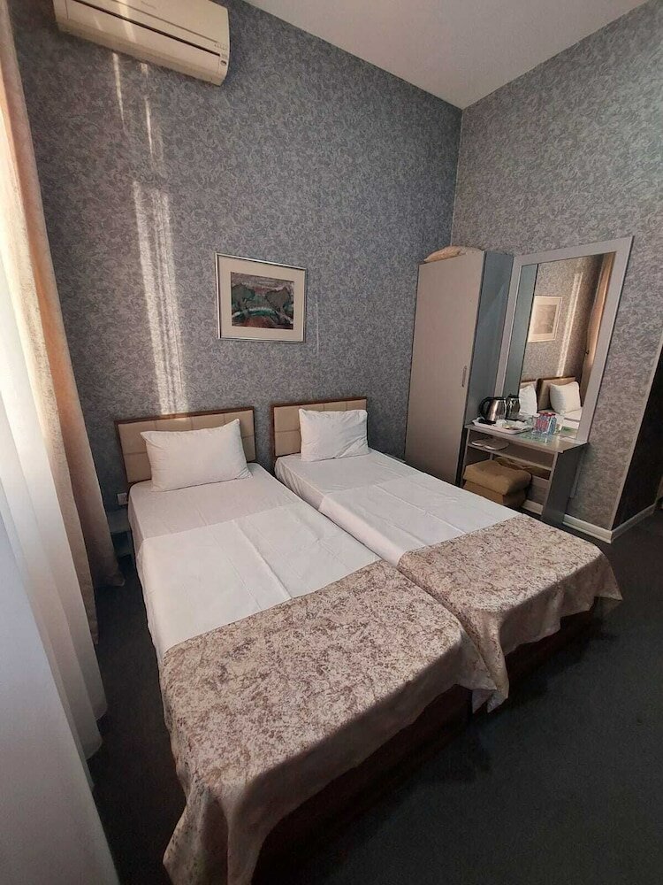 Budget Standard Dbl/Twin, 1 Bedroom, Garden View