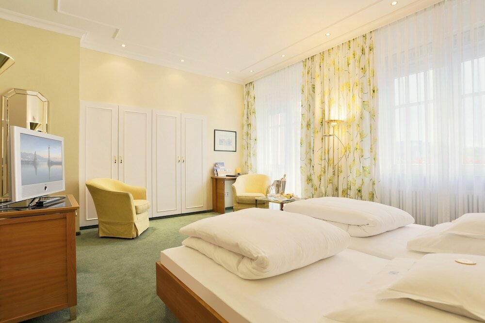 Double Room, Lake View