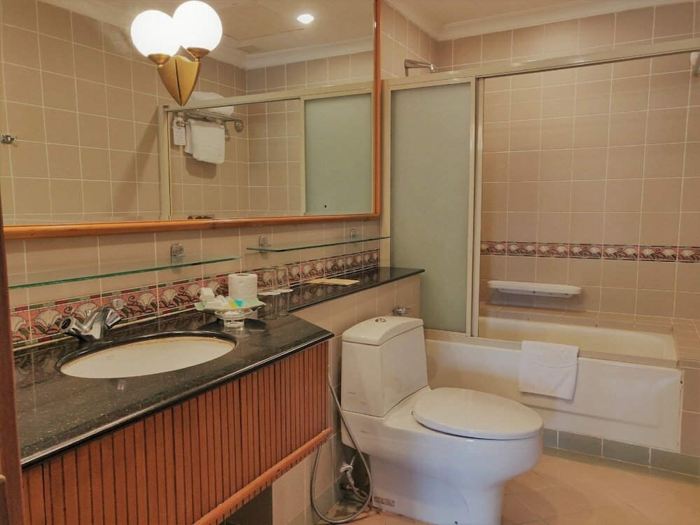1 Bedroom Suite - 2 Single Beds