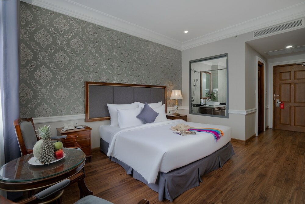 Deluxe Room, City View