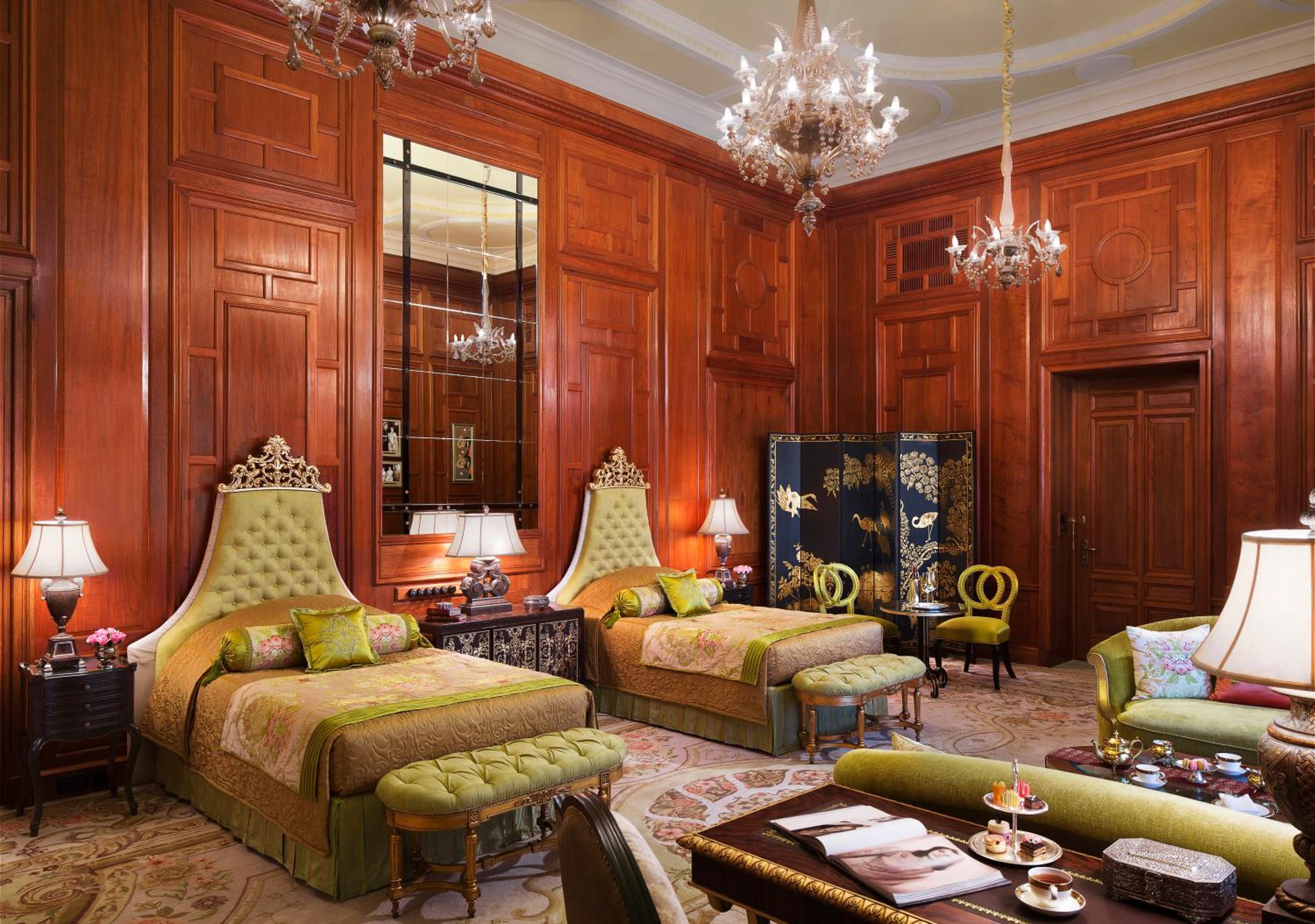 Royal Suite with Garden View