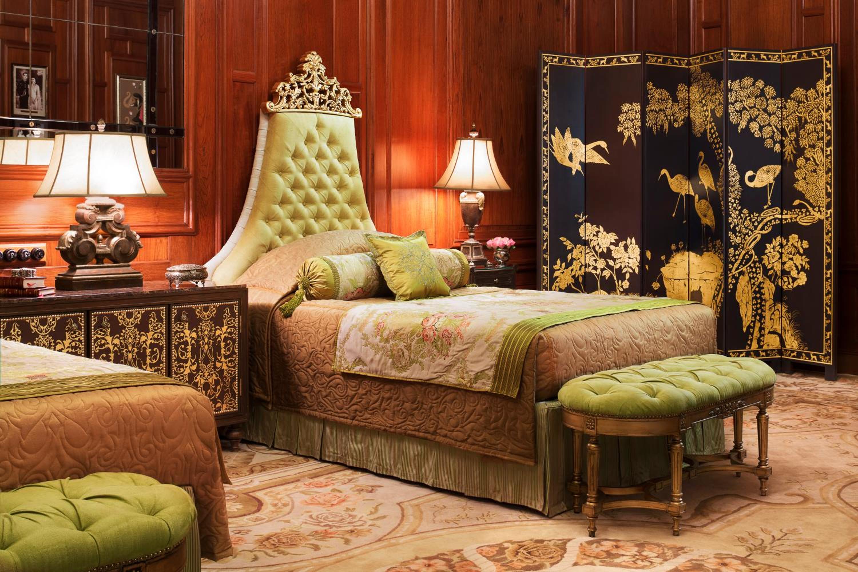 Royal Suite with Garden View