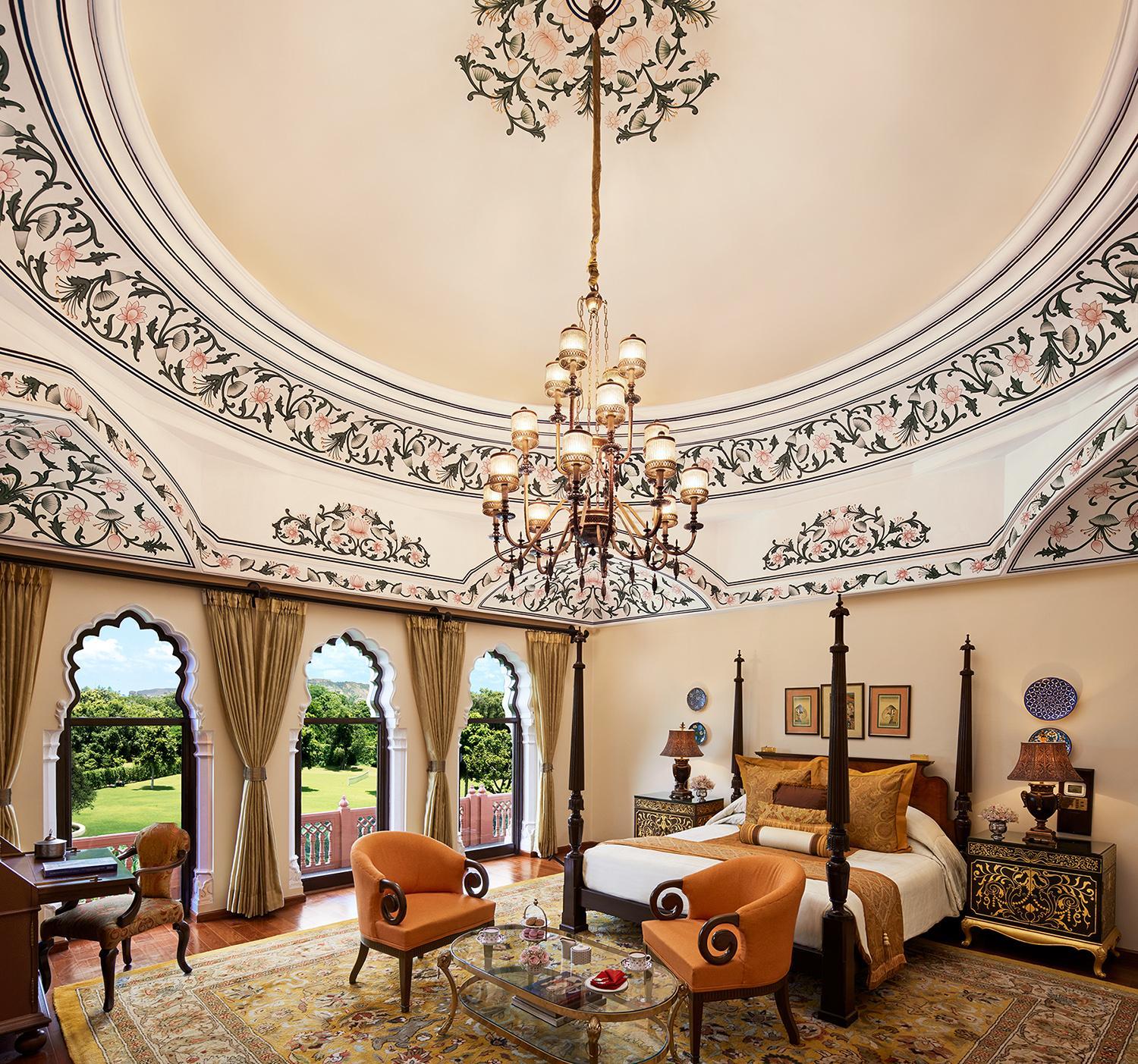 Historical Suite with Garden View 