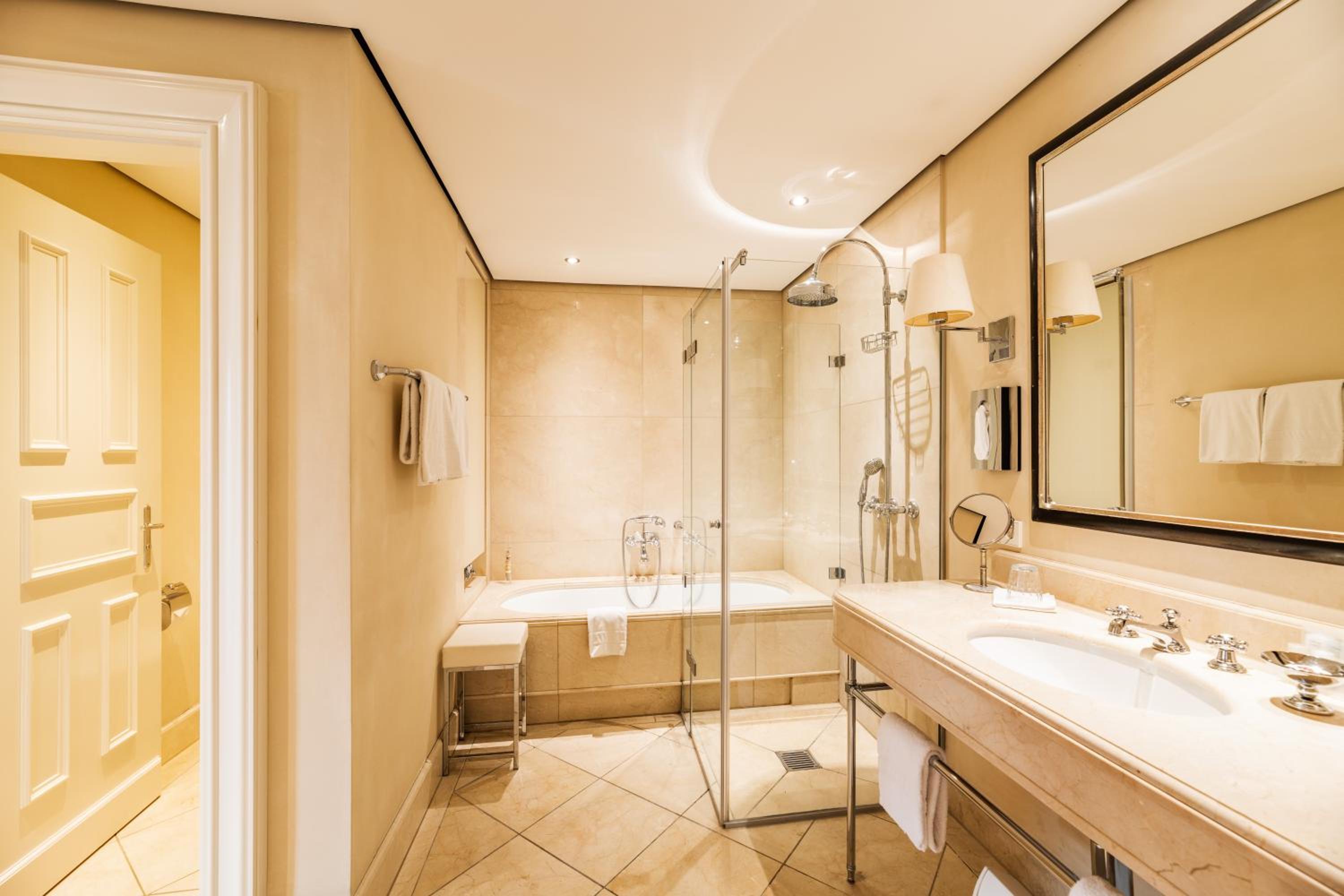 Deluxe Double Room with River View