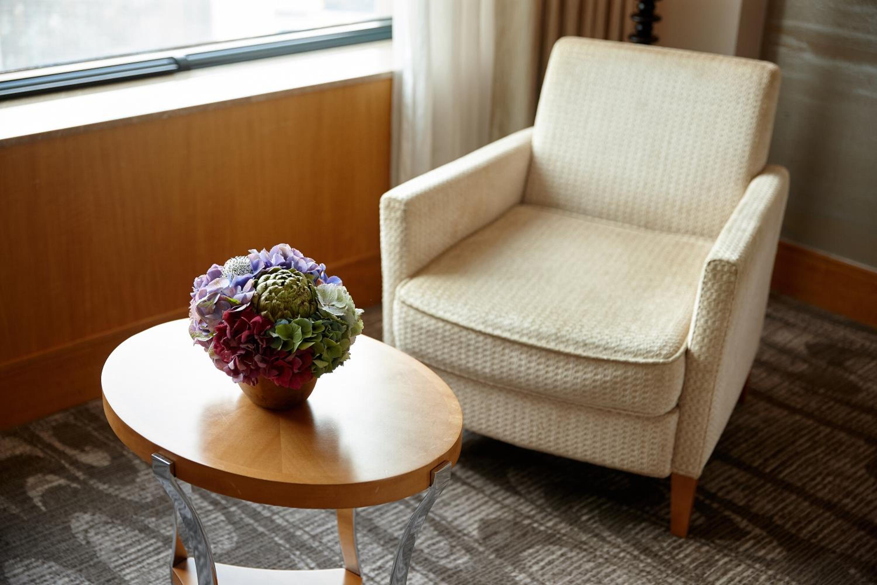 Premier Twin with swimming pool, fitness, sauna access for 2pax