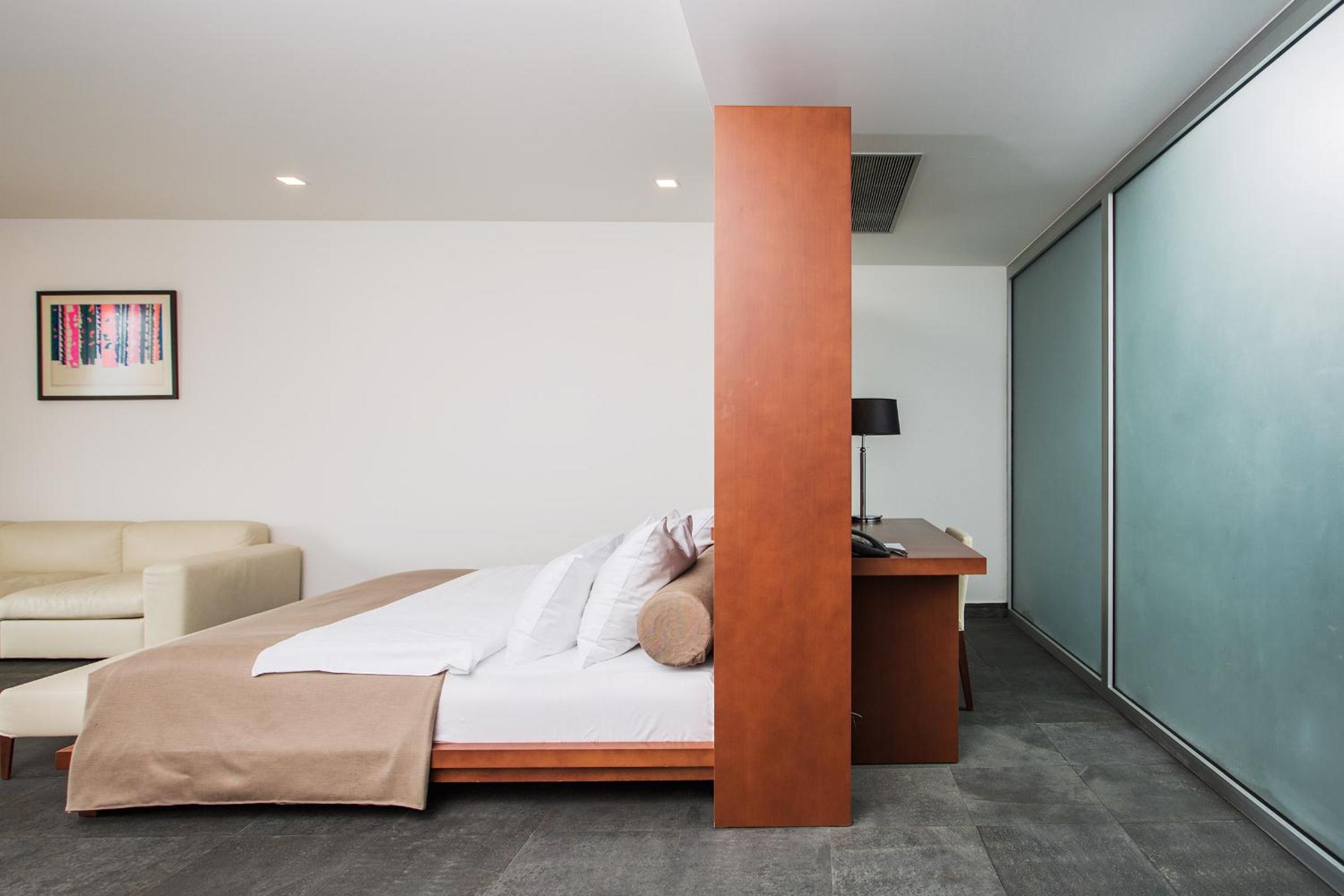 Luxury Suite with Sea View