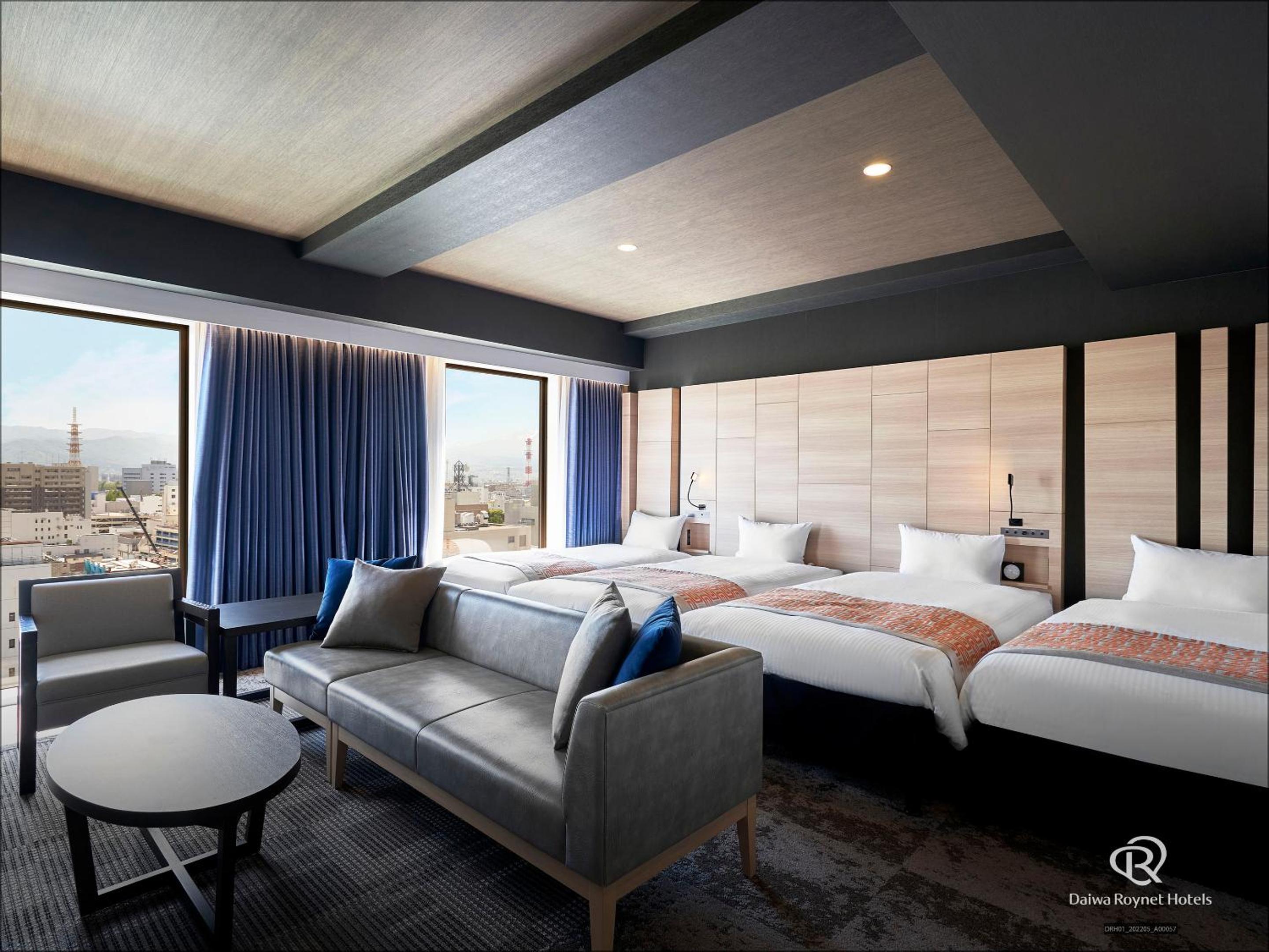 Grand Deluxe Twin Room - Non-Smoking