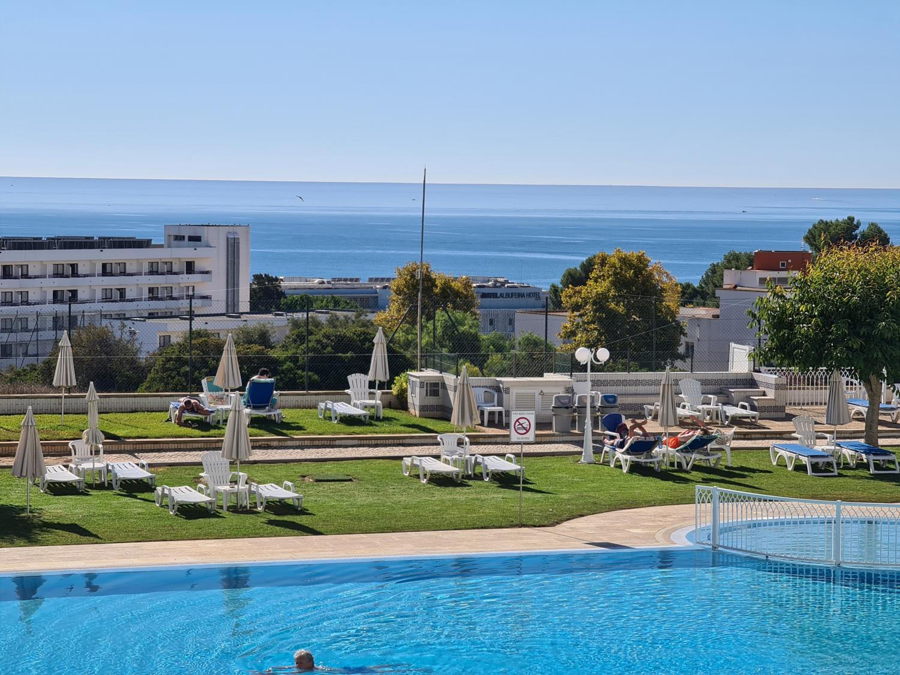 One-Bedroom Apartment with Pool View